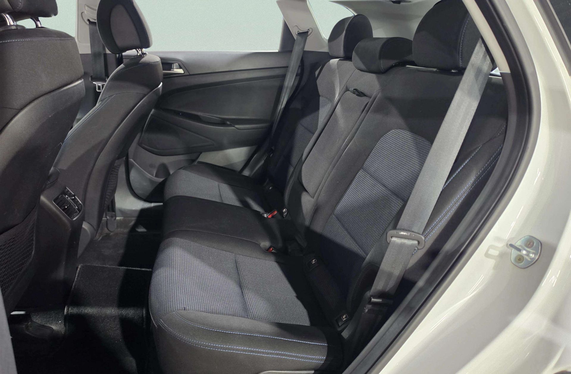 Hyundai Tucson 1.7 CRDi Blue Drive Klass Nav 4x2 - foto 11