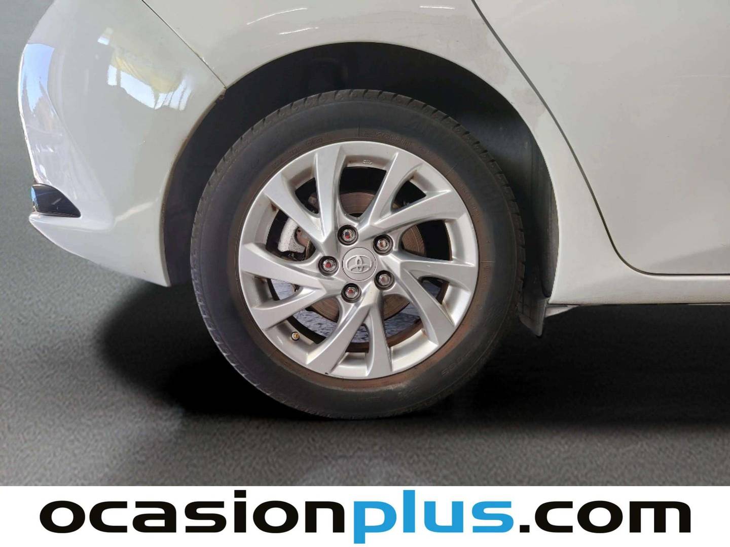 Toyota Auris Toyota Auris 140H Hybrid Active (136 CV) de segunda mano