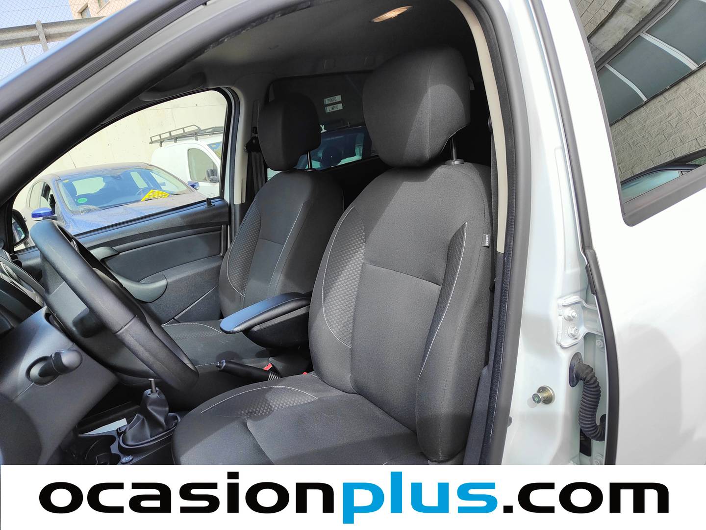 Foto asientos delanteros Dacia Duster Dacia Duster 1.6 GLP Ambiance 4x2 (115 CV)