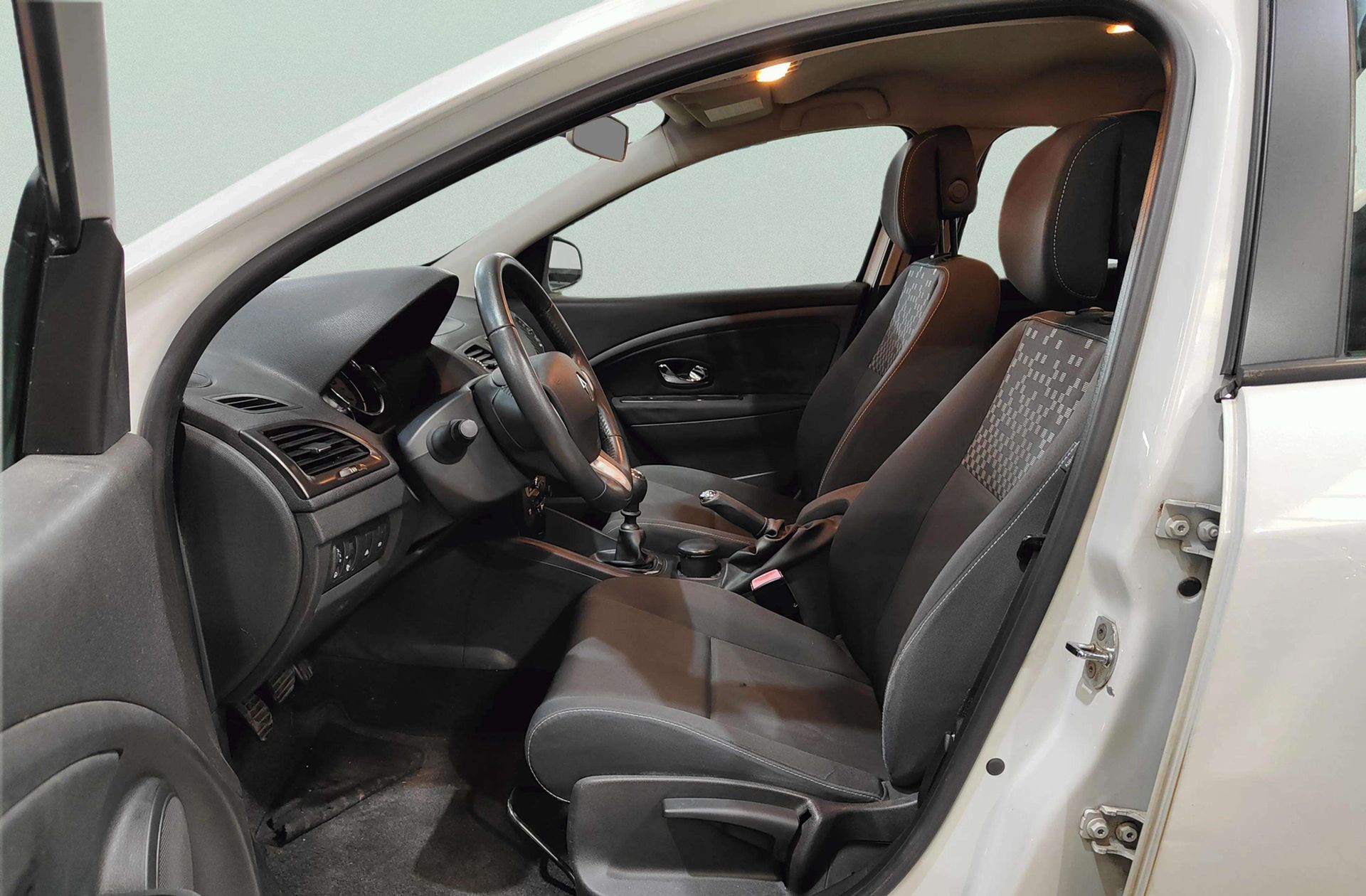 Renault Mégane Expression dCi - foto 8