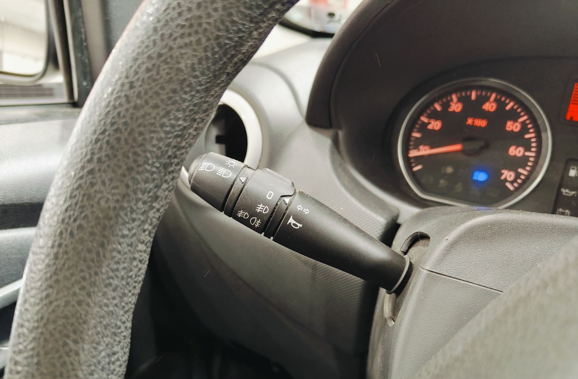 Dacia Sandero dCi 90 Stepway Music - foto 18