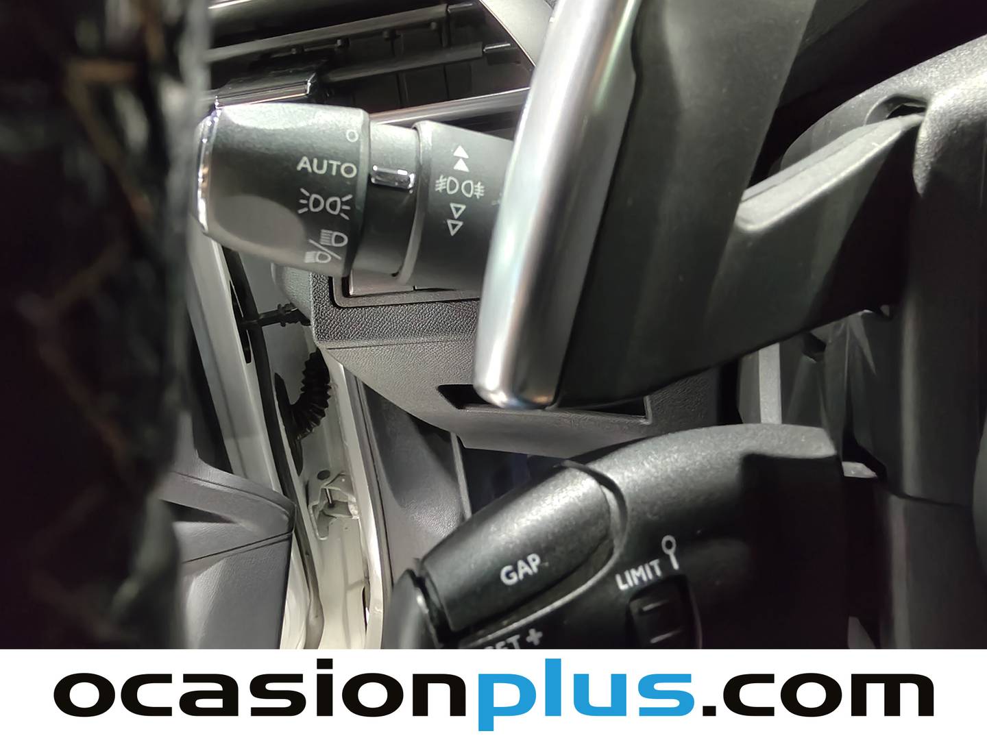 Foto Peugeot 3008 Peugeot 3008 BlueHDI 130 S&S GT Line EAT8 (130 CV)