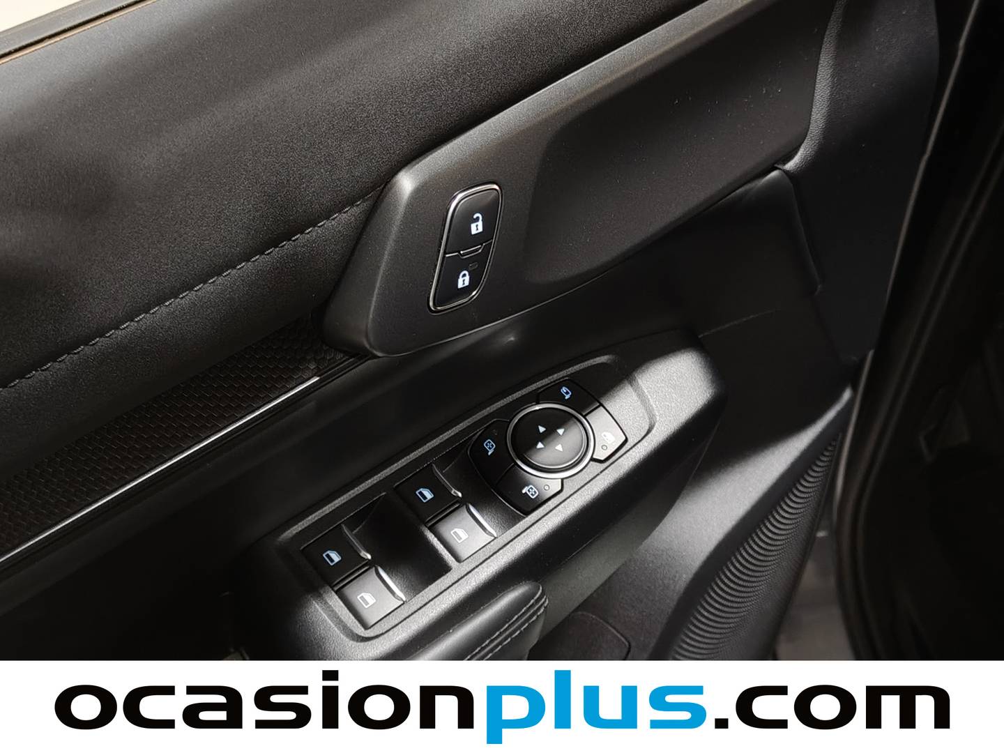 Ford Ranger Ford Ranger 3.0 Ecoboost Doble Cabina Raptor AT 4x4 (288 CV) al mejor precio