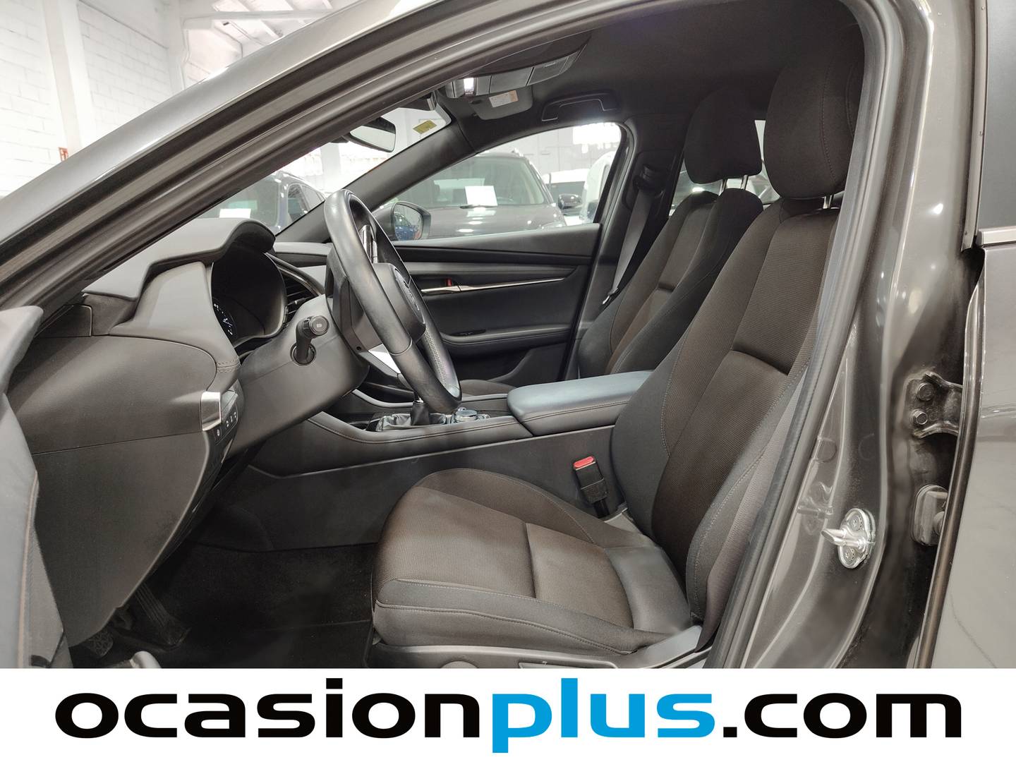 Foto asientos delanteros Mazda Mazda3 Mazda Mazda 3 2.0 Skyactiv-G Evolution (122 CV)