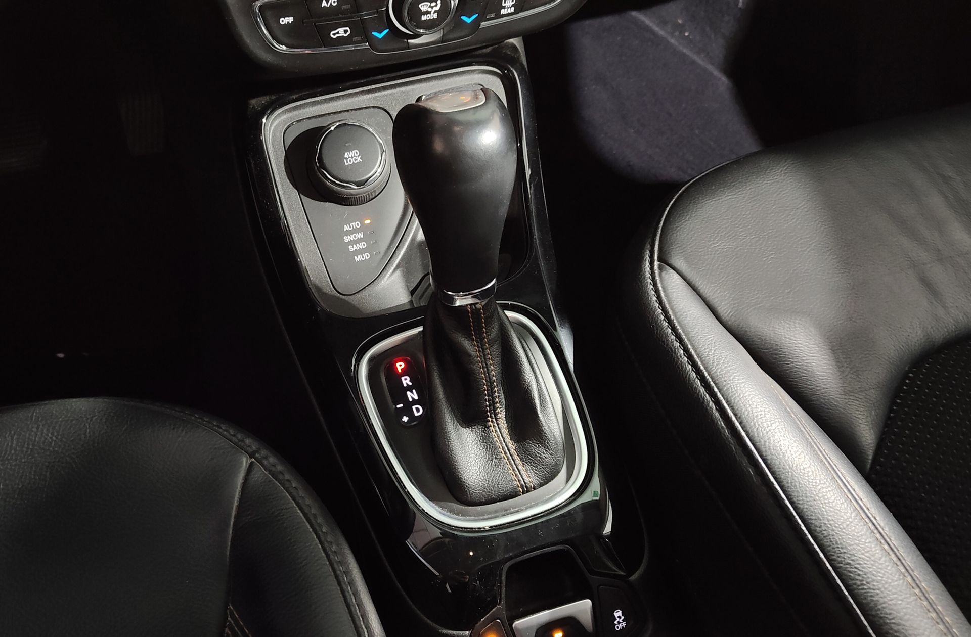 Jeep Compass 2.0 MultiJet Limited 4x4 AD - foto 5