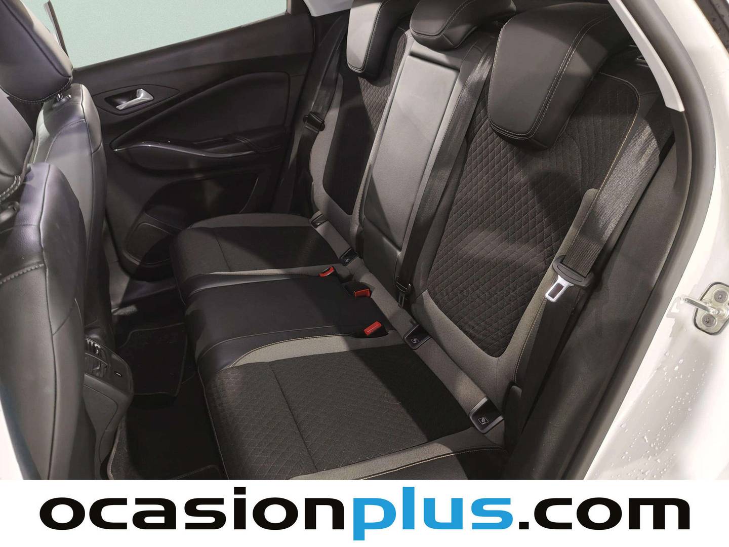 Foto asientos traseros Opel Grandland X Opel Grandland X 2.0 CDTi Ultimate Auto (177 CV)