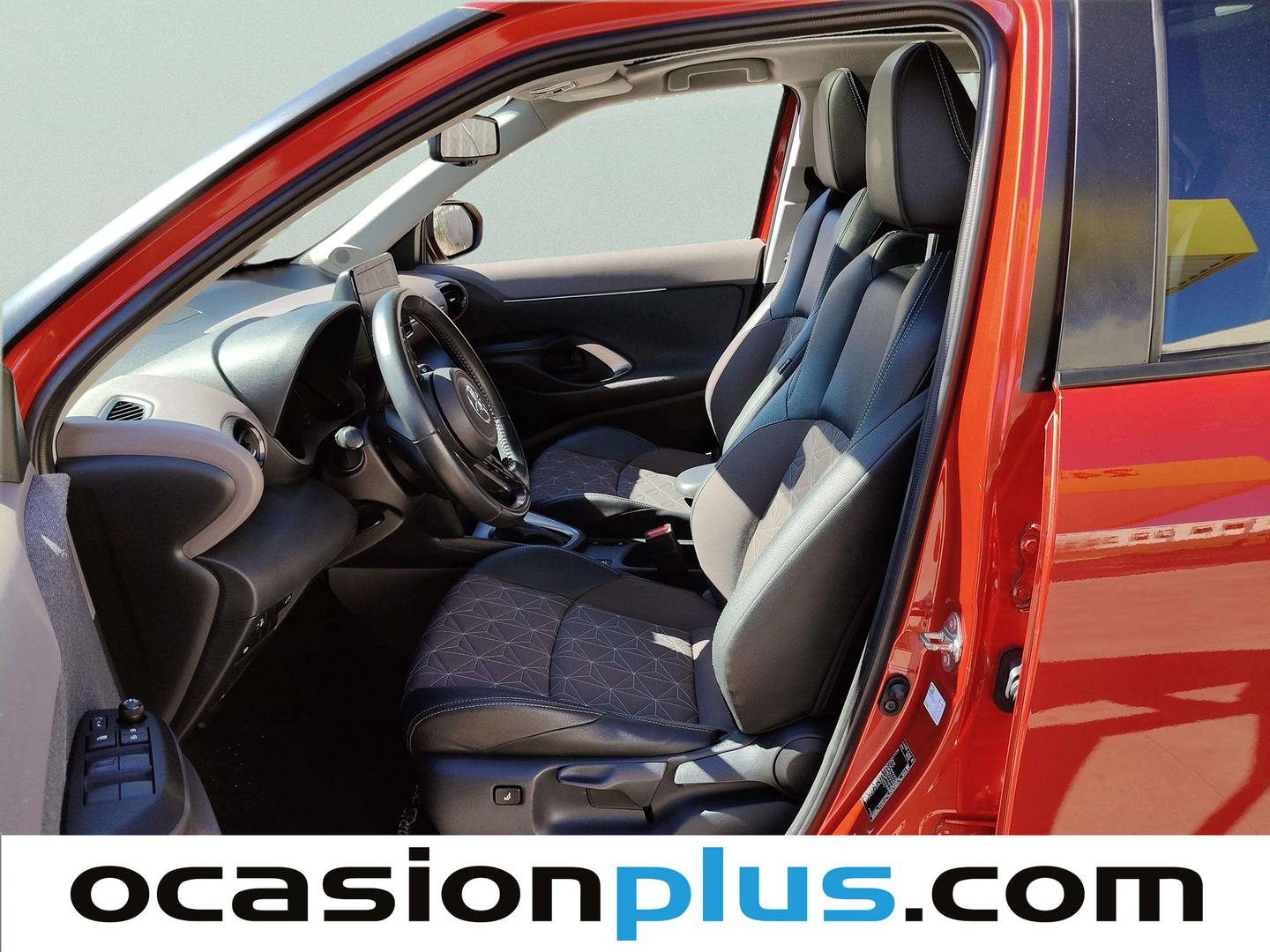 Foto asientos delanteros Toyota Yaris Cross Toyota Yaris Cross 120H Premiere Edition (116 CV)