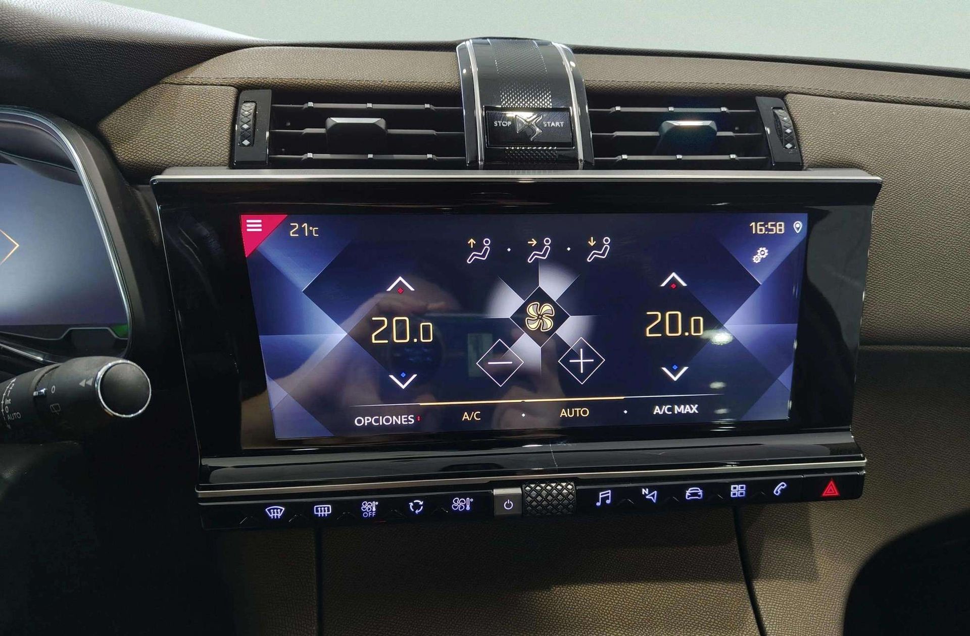 DS 7 Crossback PureTech 130 So Chic - foto 34