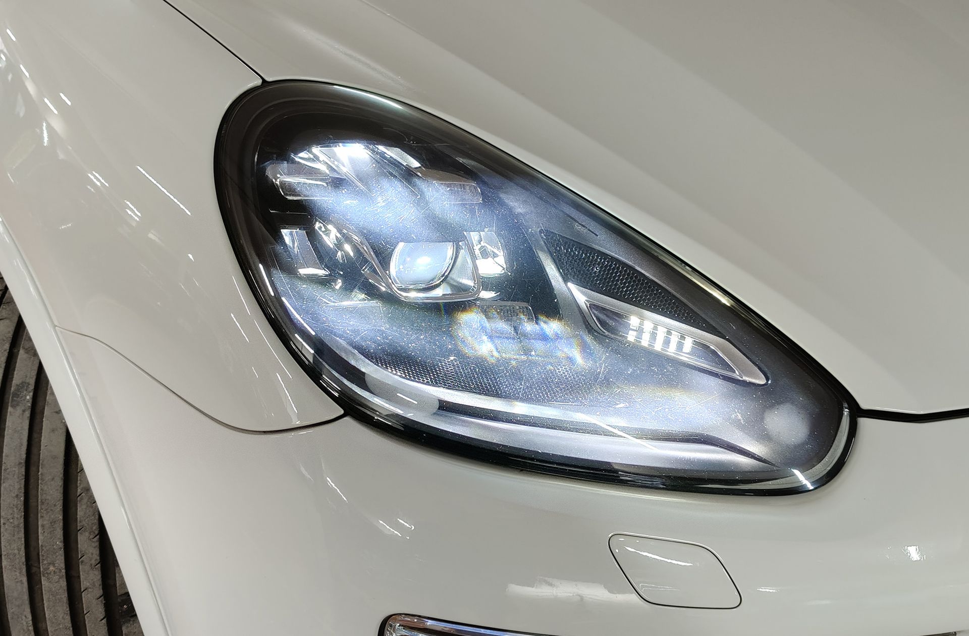 Porsche Cayenne S Platinum Edition - foto 19