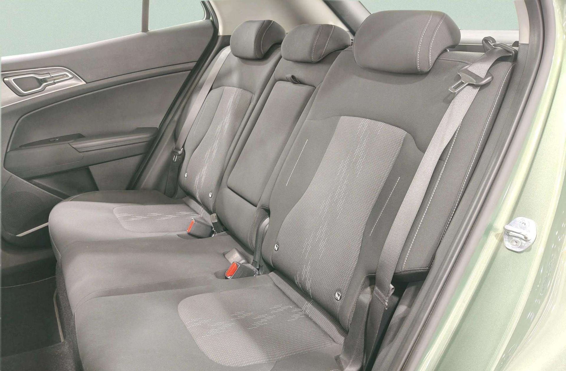Kia Sportage 1.6 T-GDi MHEV Drive 4x2 - foto 13