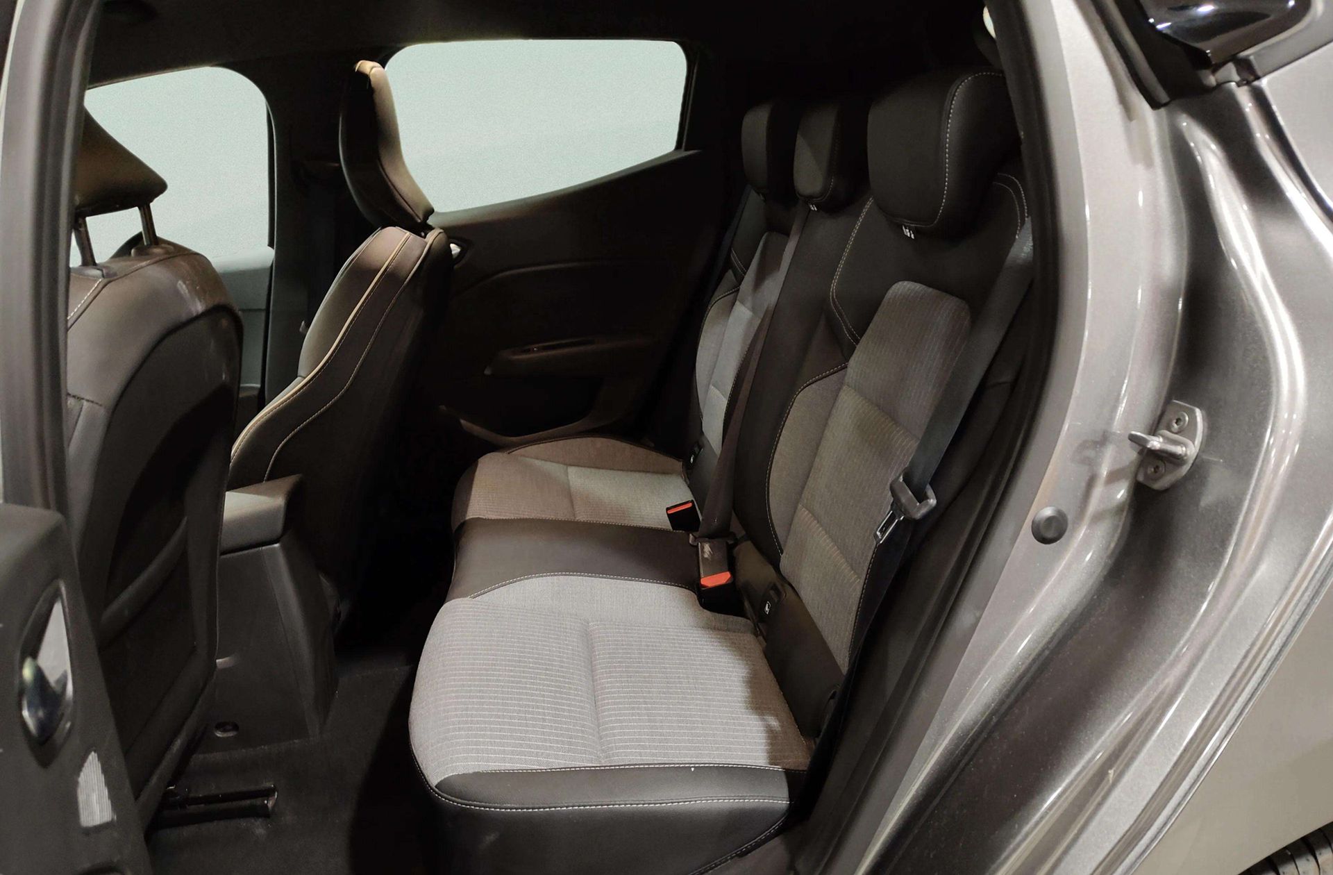 Renault Clio Techno TCe - foto 11