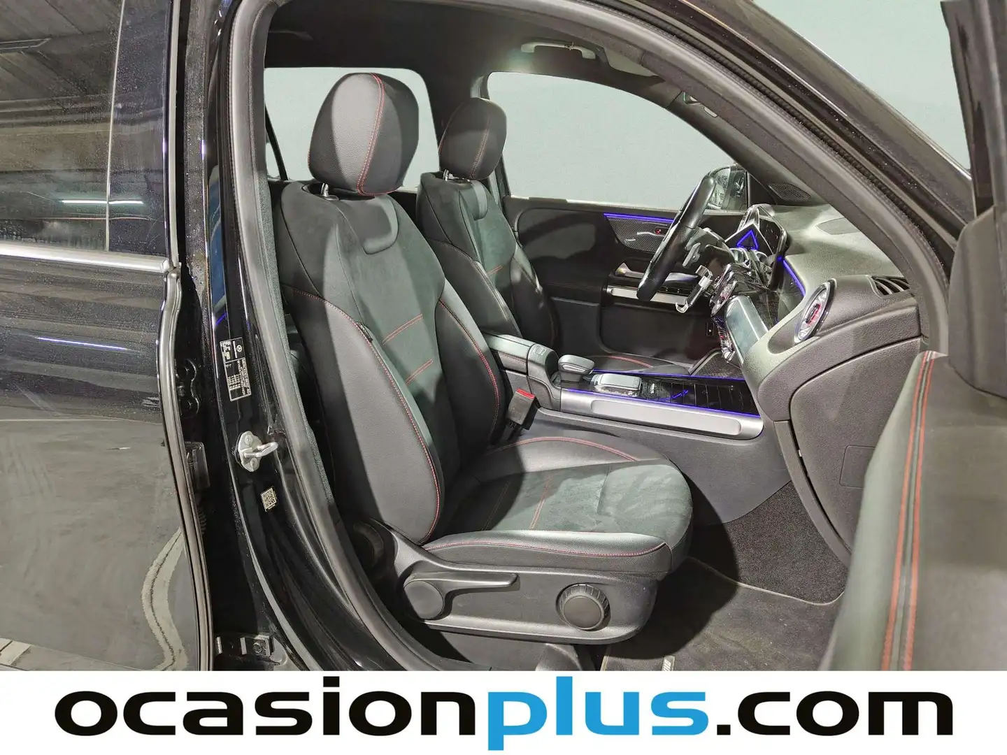 Foto Mercedes GLB Mercedes-Benz GLB 200 d (150 CV) Pack AMG