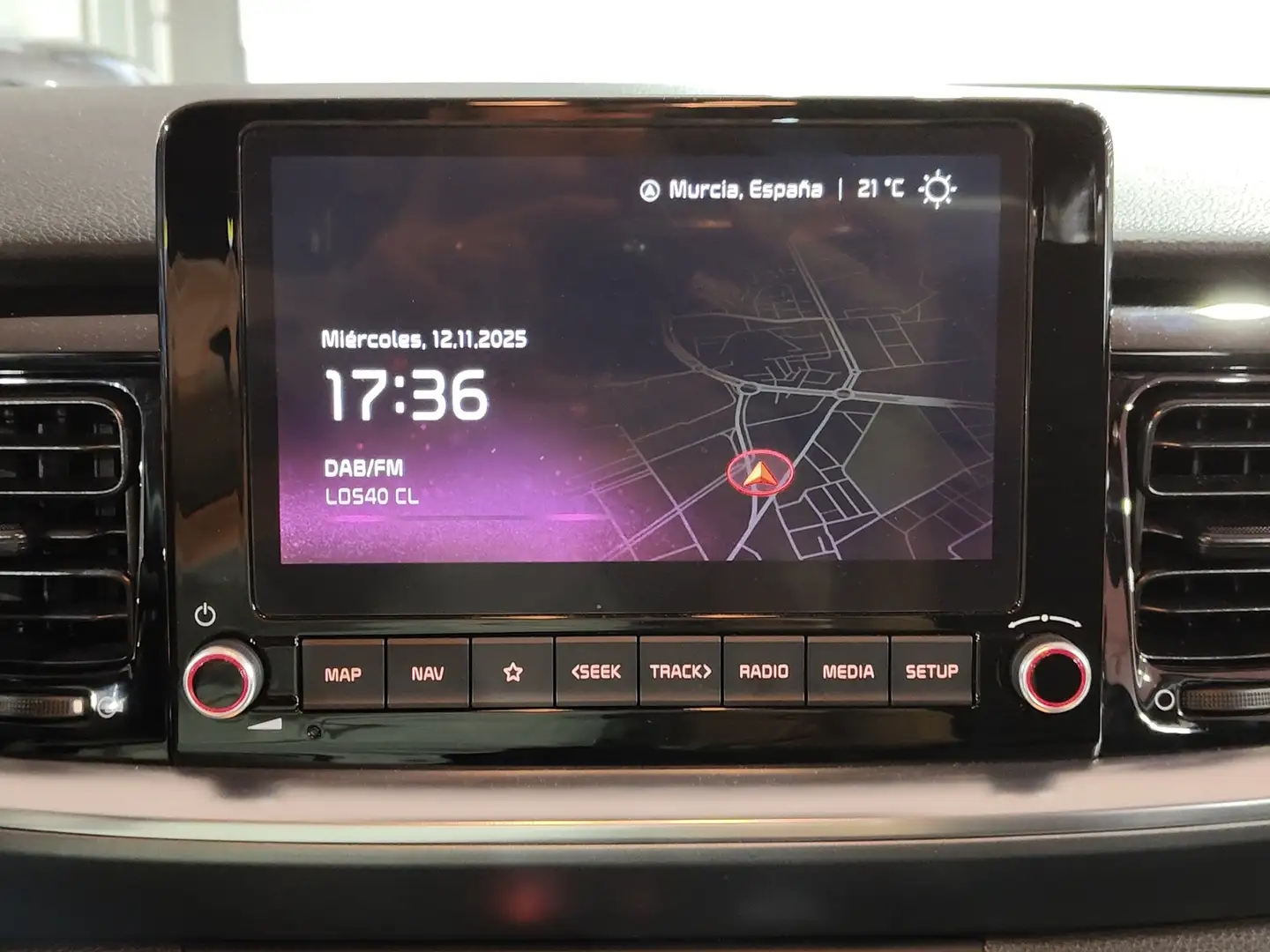 Foto KIA Stonic Kia Stonic 1.0 T-GDi MHEV Drive iMT (100 CV)