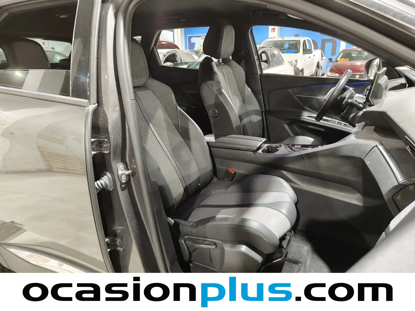 Foto Peugeot 3008 Hybrid Peugeot 3008 Hybrid 300 Allure Pack e-EAT8  (300 CV)