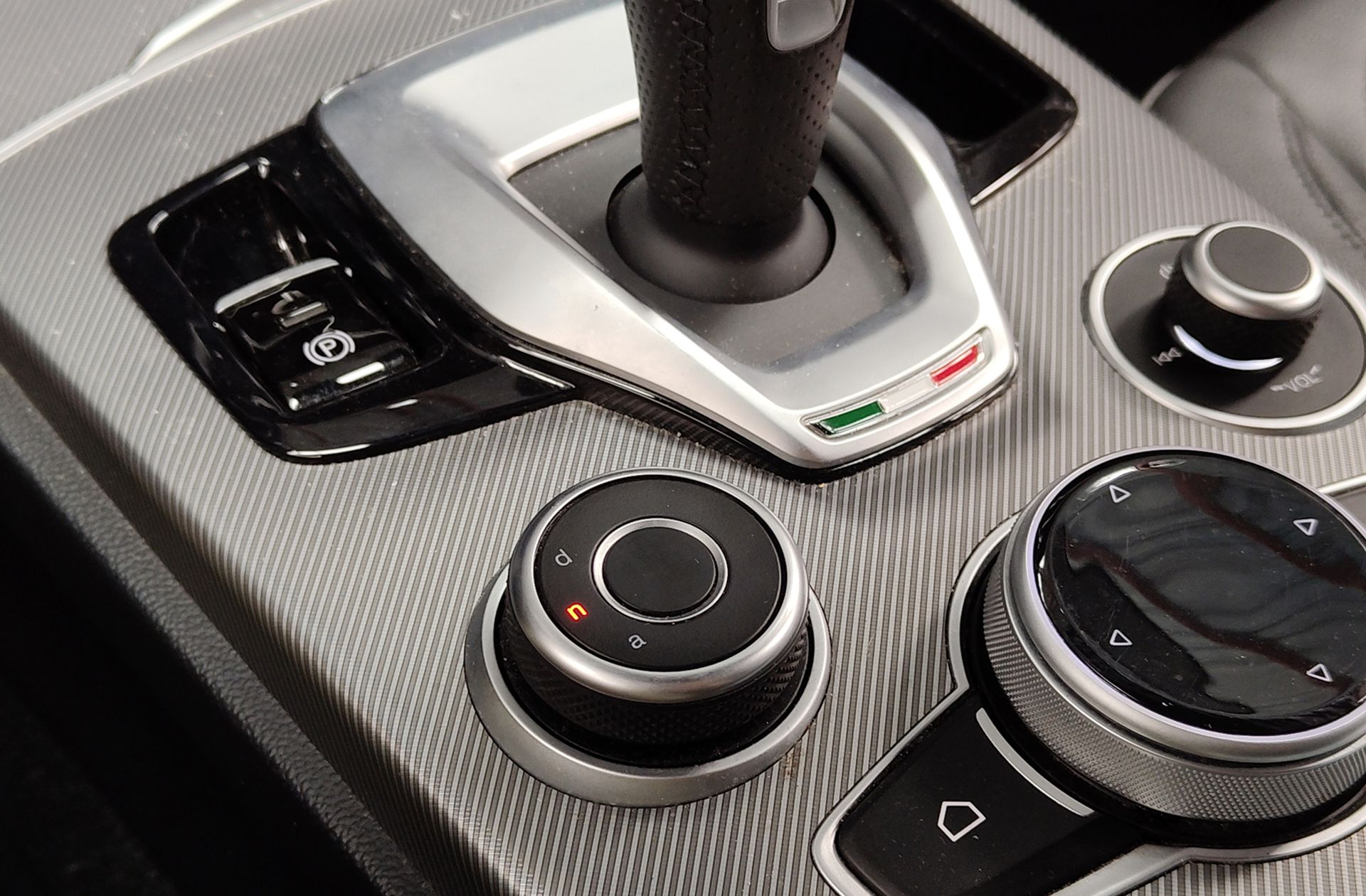 Alfa Romeo Stelvio 2.2 Diesel Sprint AWD - foto 28