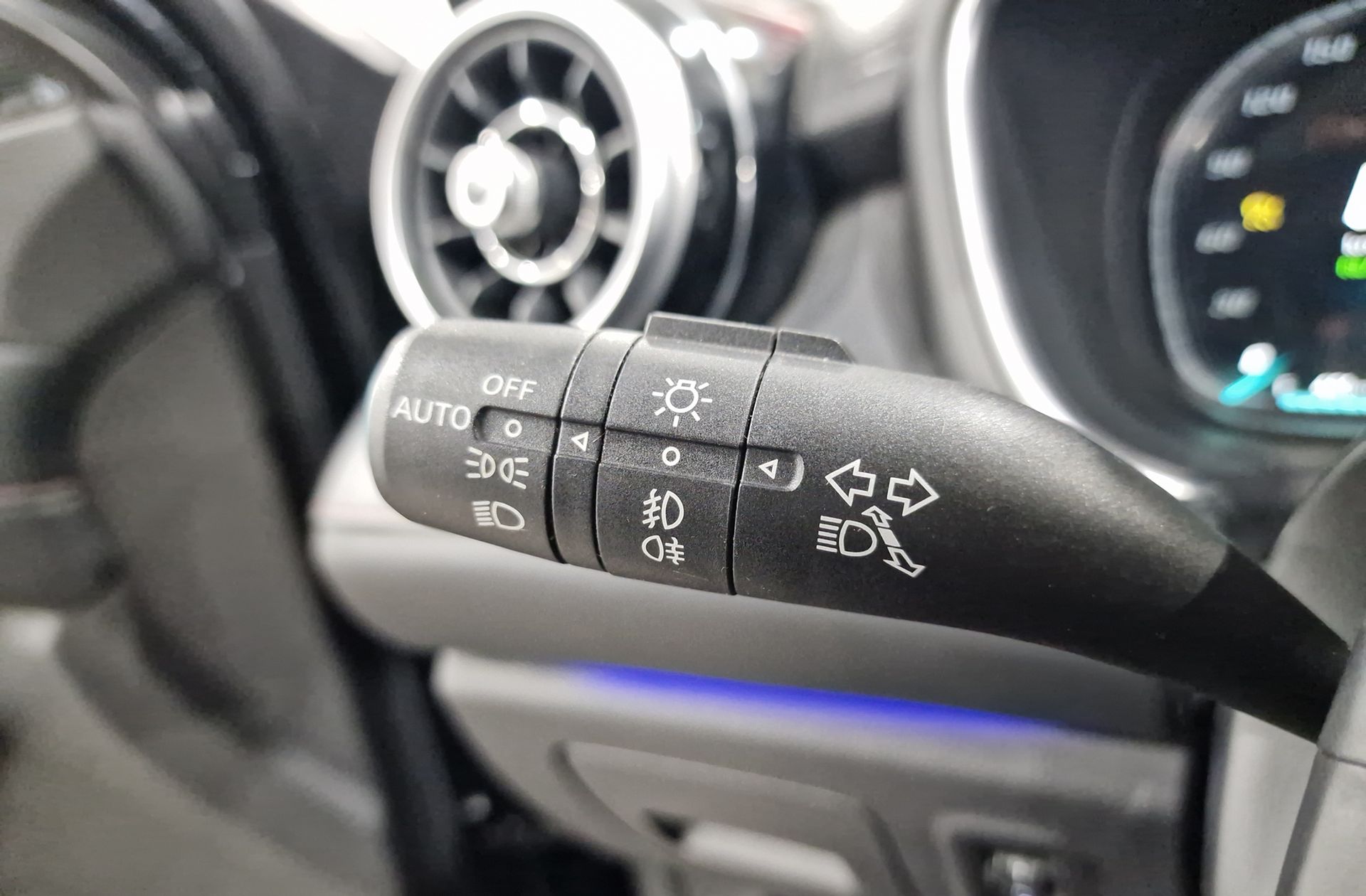 MG eHS 1.5 T-GDi PHEV Luxury - foto 32