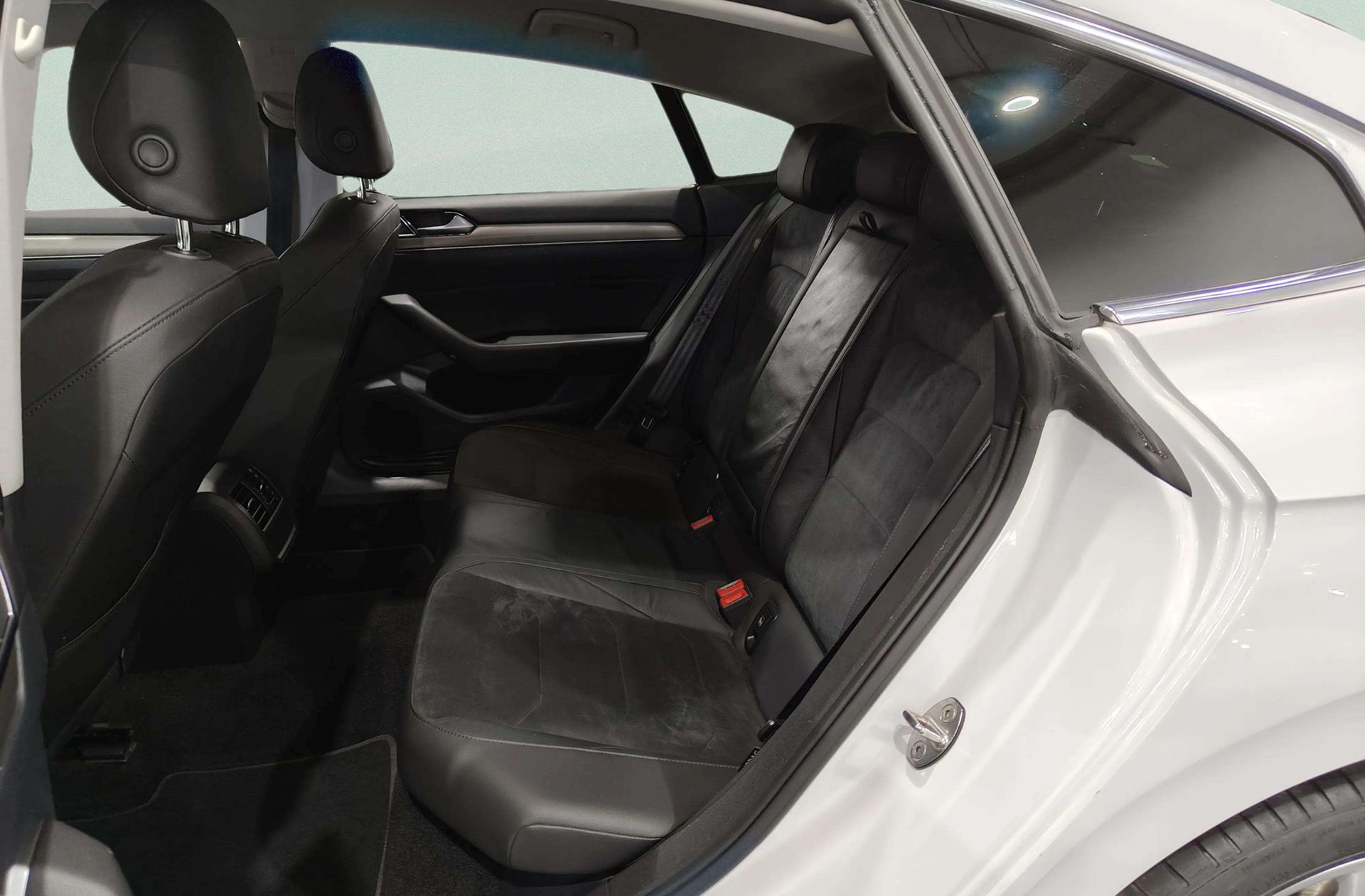 Volkswagen Arteon Elegance 2.0 TDI 4Motion DSG - foto 16