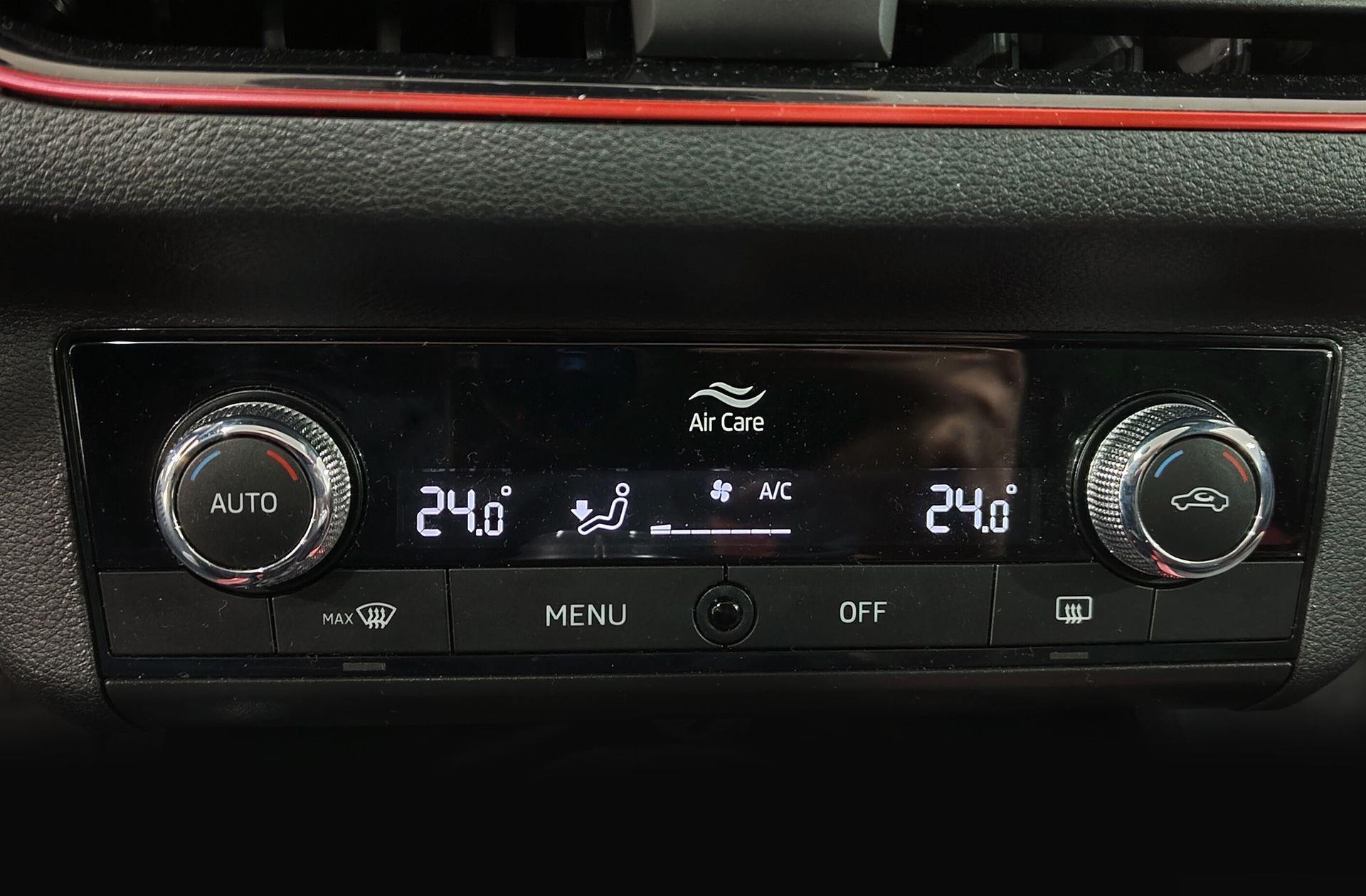 Škoda Scala 1.5 TSI Montecarlo DSG - foto 31