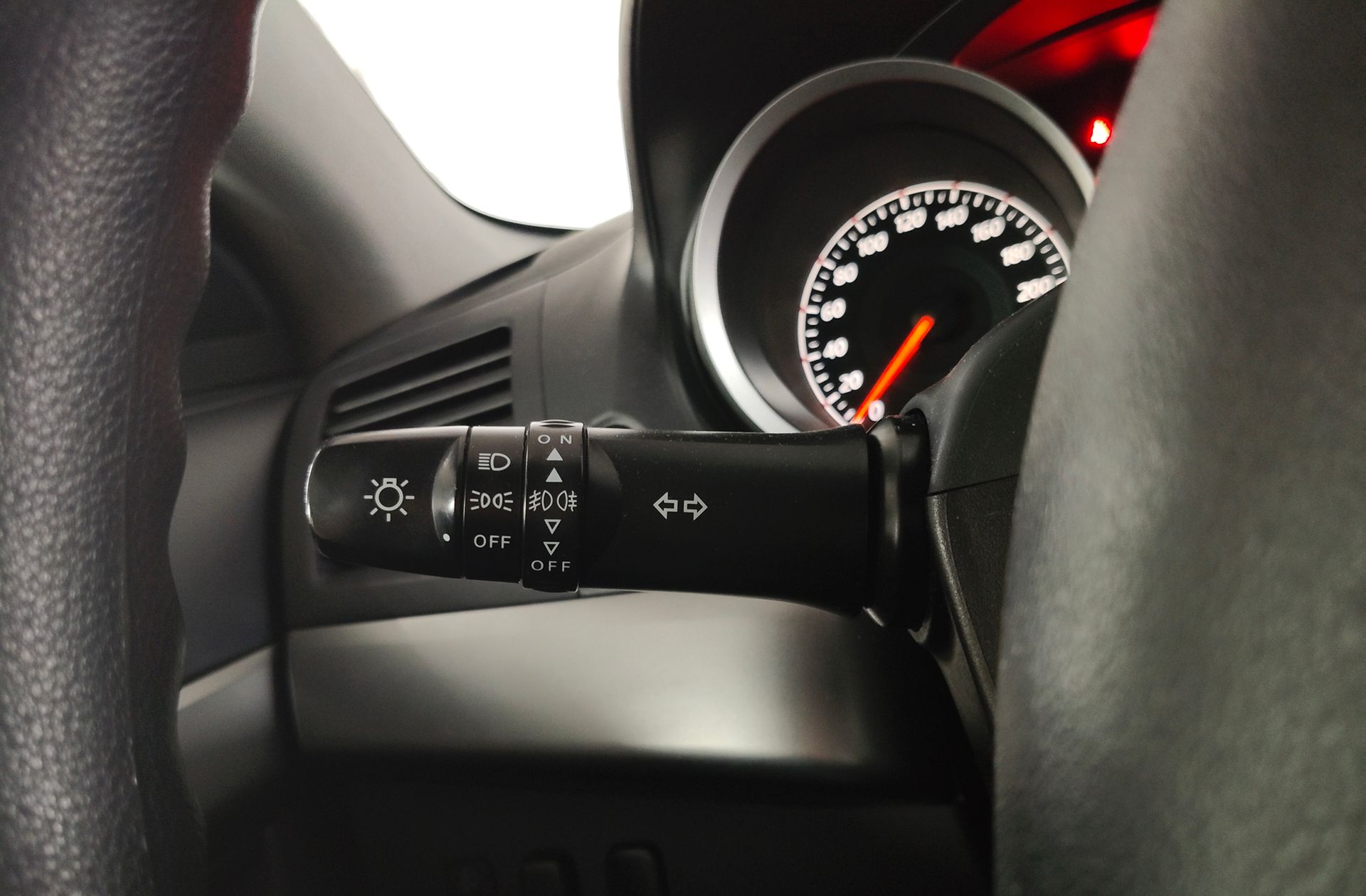 Mitsubishi Lancer Sportback 1.8 Mivec Inform - foto 22