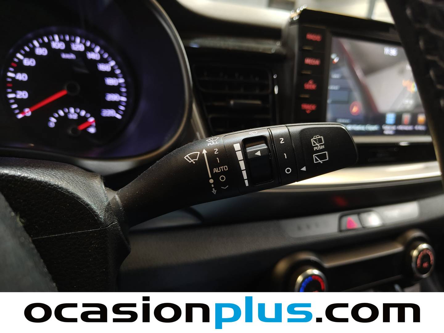 Foto KIA Stonic Kia Stonic 1.0 T-GDi Black Edition (100 CV)