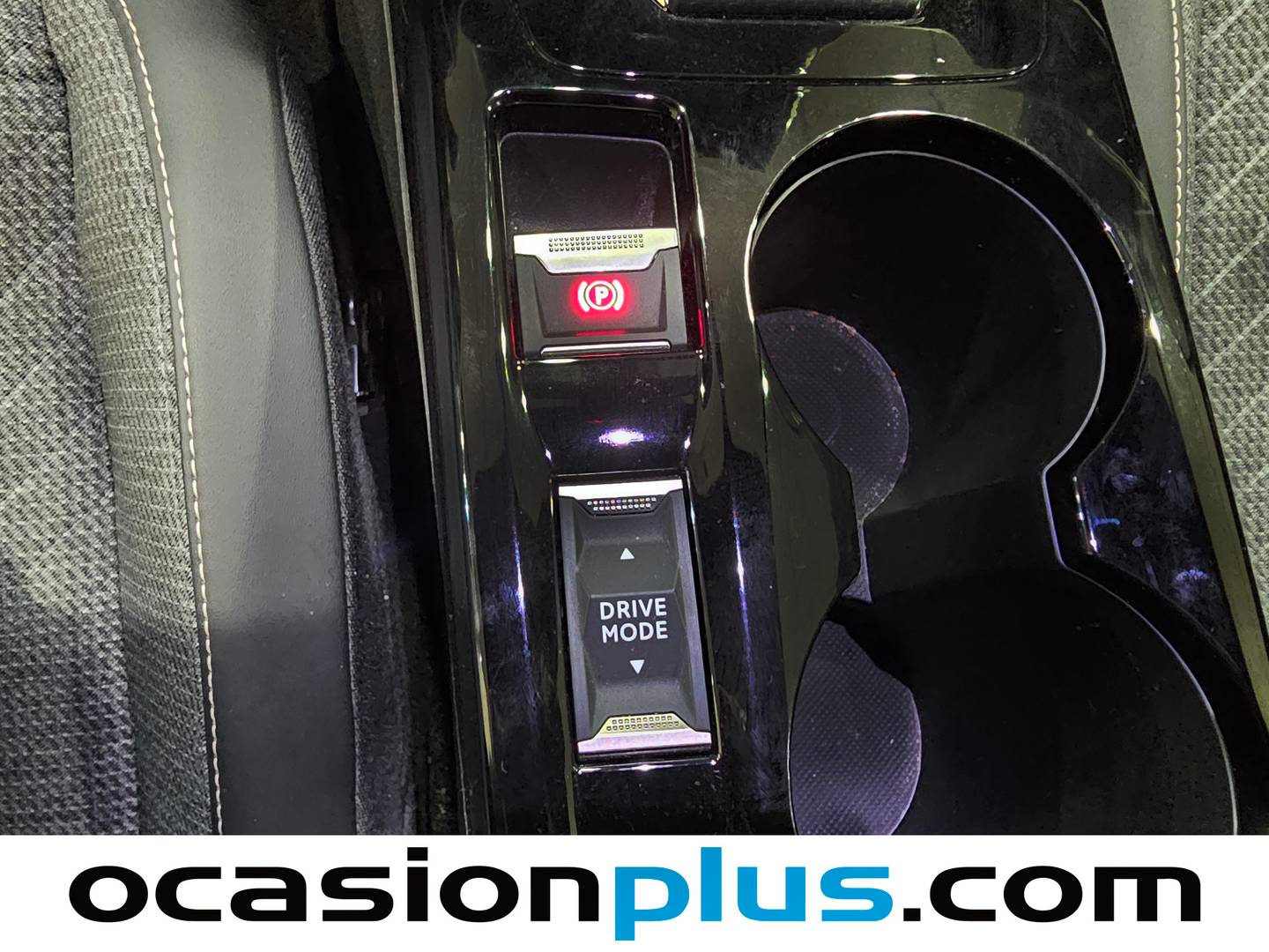 Peugeot 2008 Peugeot 2008 Allure Hybrid eDCS6 (145 CV) de ocasión