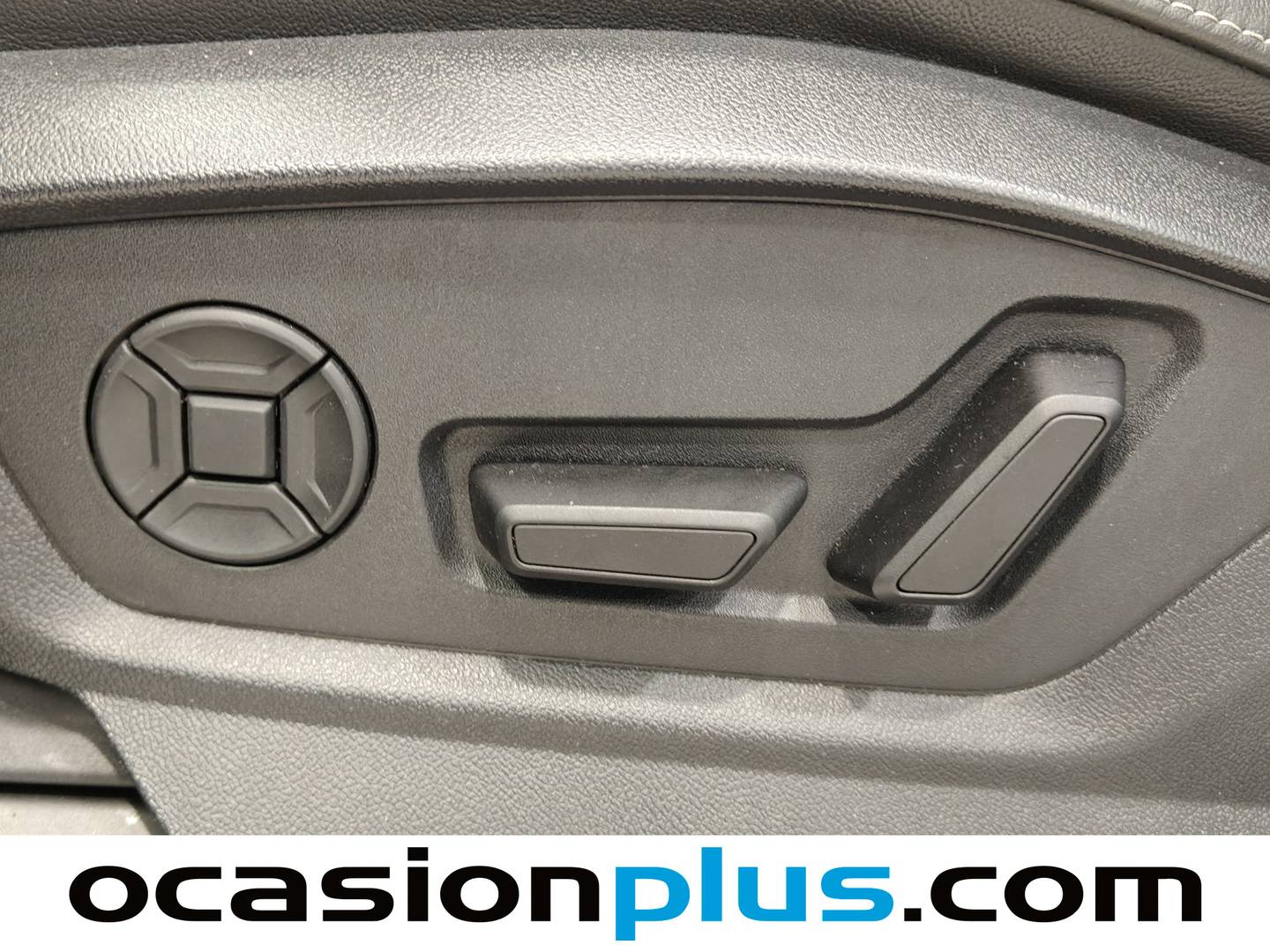 Audi Q8 Audi Q8 S Line 55 TFSI quattro (340 CV) tiptronic 340cv