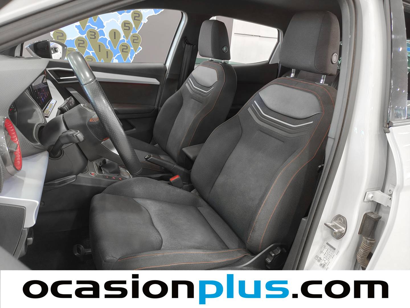 Foto asientos delanteros Seat Ibiza Seat Ibiza 1.0 TSI S&S FR XL (110 CV)