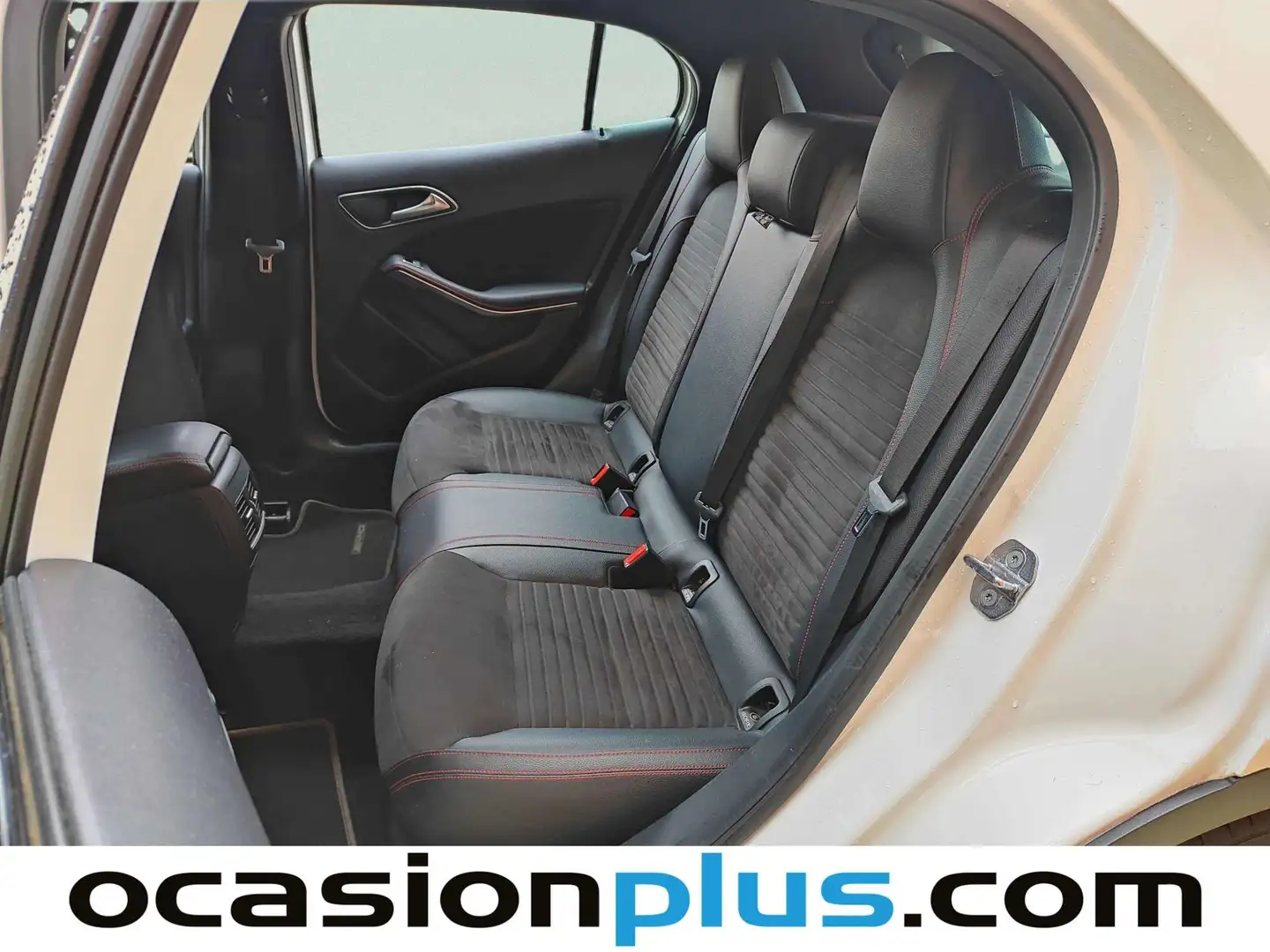 Foto Mercedes GLA Mercedes-Benz GLA 180 (122 CV) Pack AMG