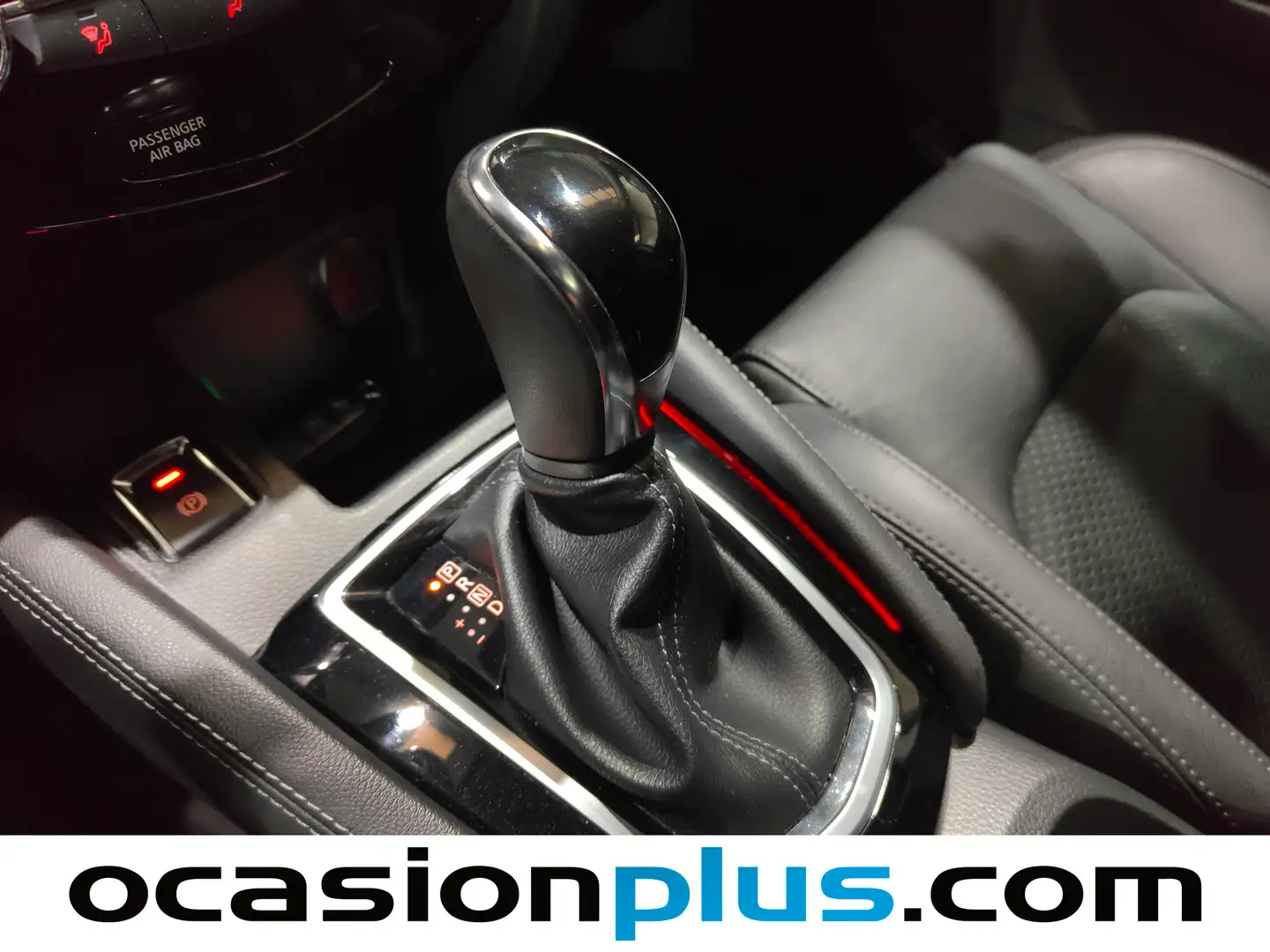 Foto Nissan QASHQAI Nissan Qashqai DIG-T 115 Tekna 4x2 Xtronic (115 CV)