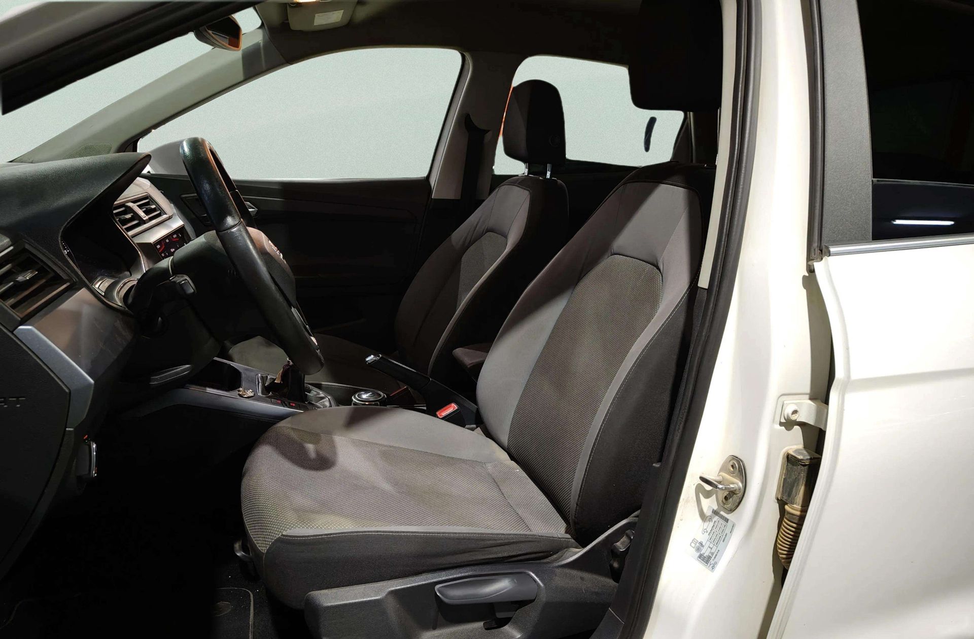 SEAT Arona 1.0 TSI Ecomotive Style - foto 10