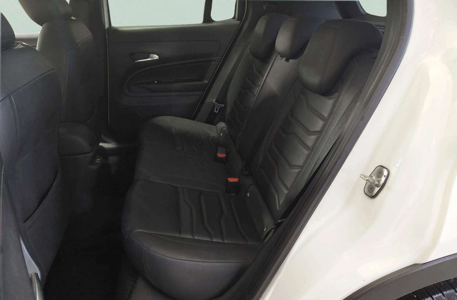 Jeep Avenger 1.2 G Summit - foto 13