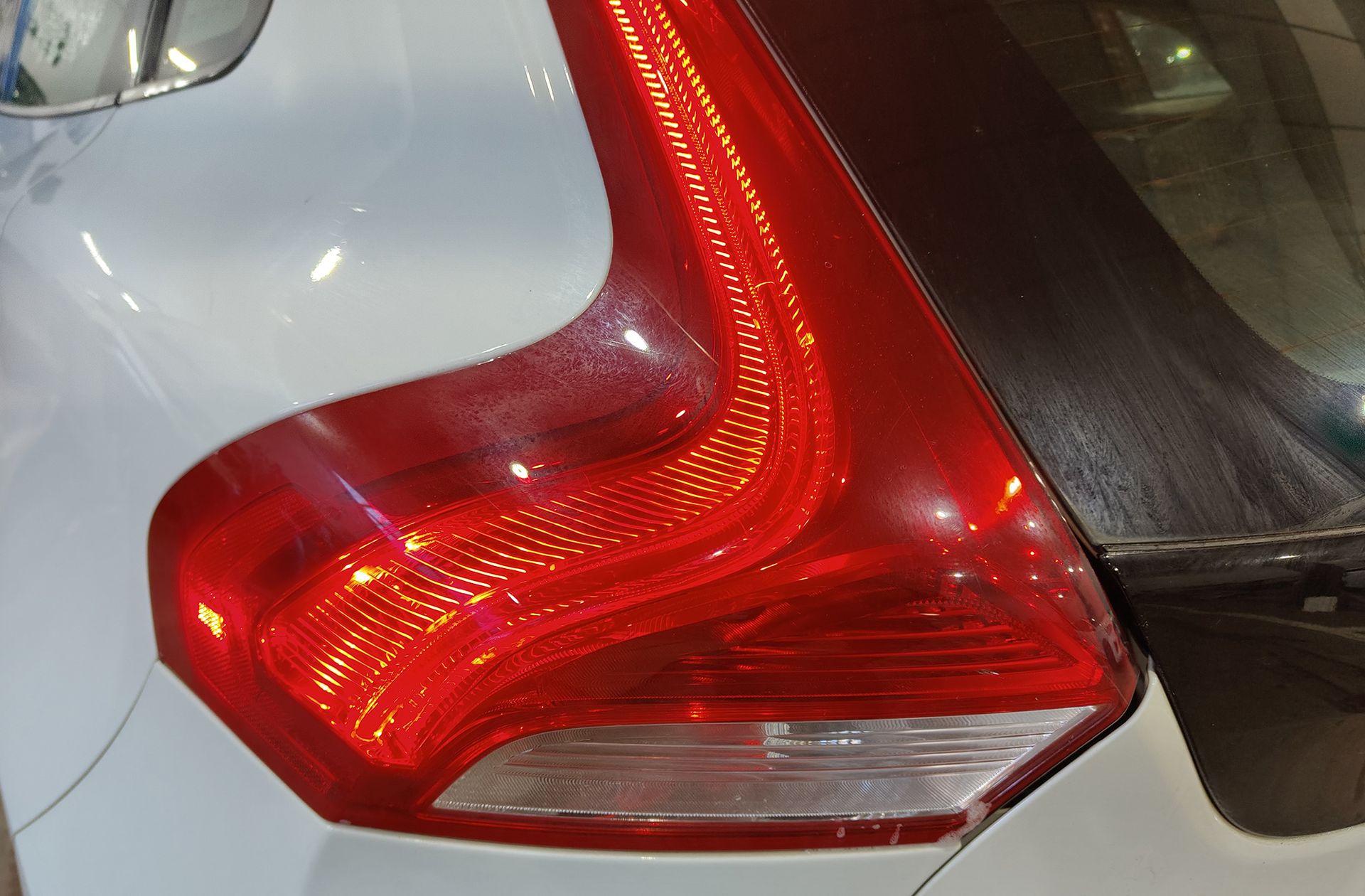 Volvo V40 D3 Momentum - foto 15