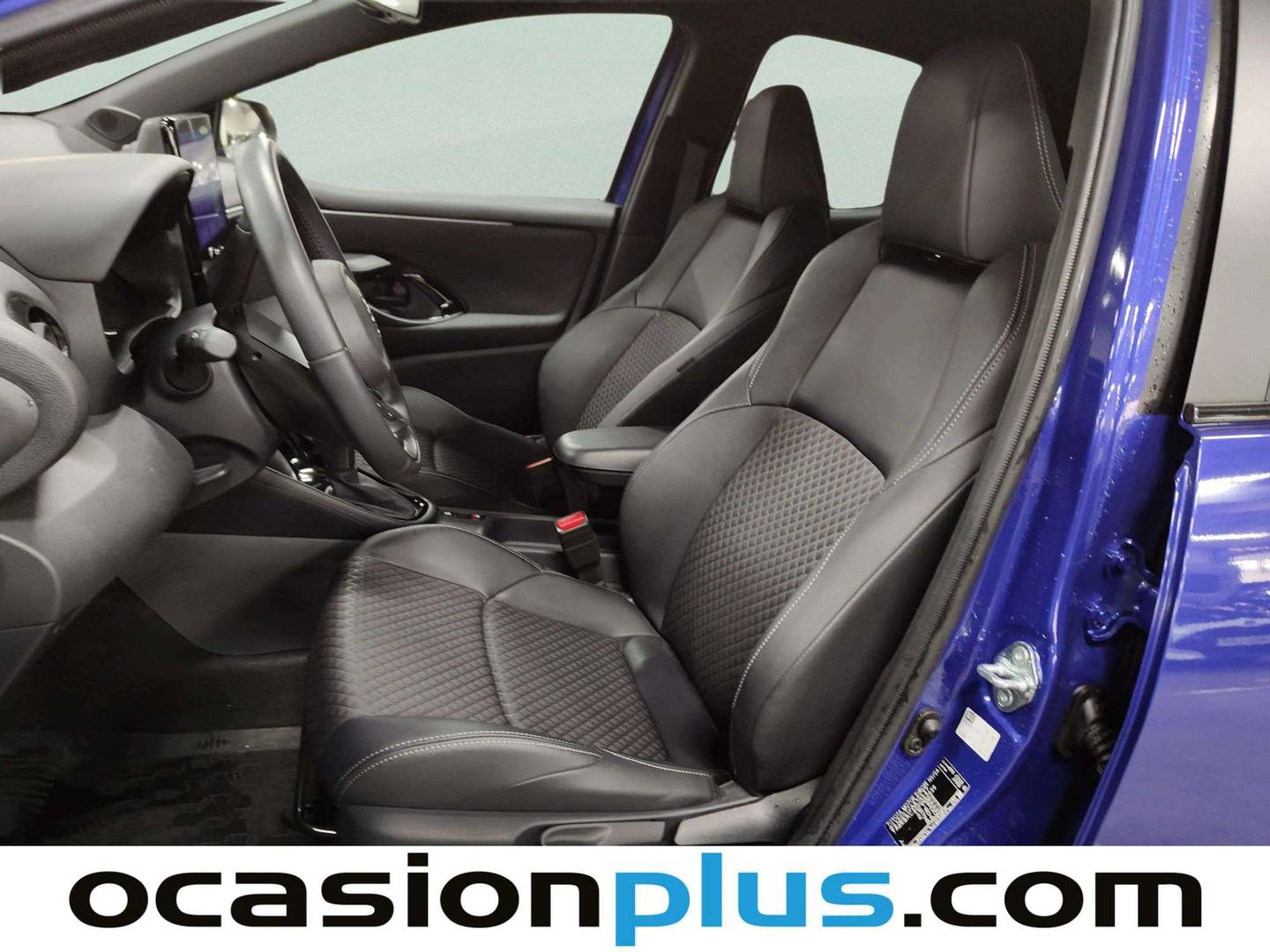 Foto asientos delanteros Toyota Yaris Toyota Yaris 120H Style (116 CV)