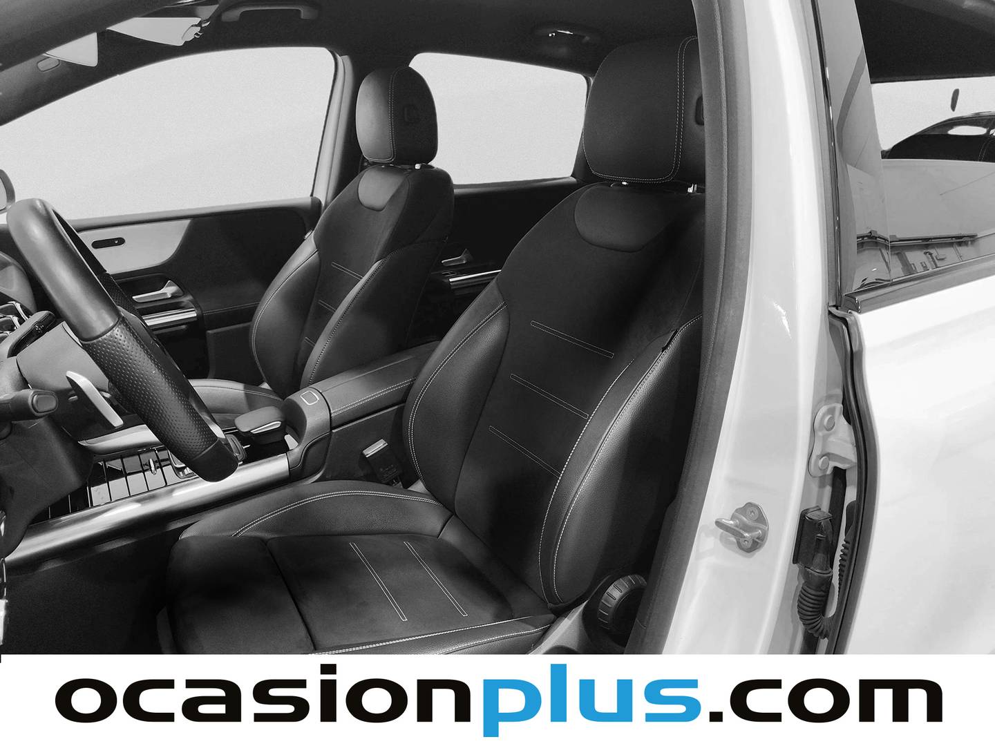 Foto asientos delanteros Mercedes Clase B Mercedes Clase B 200 d (150 CV) Pack AMG
