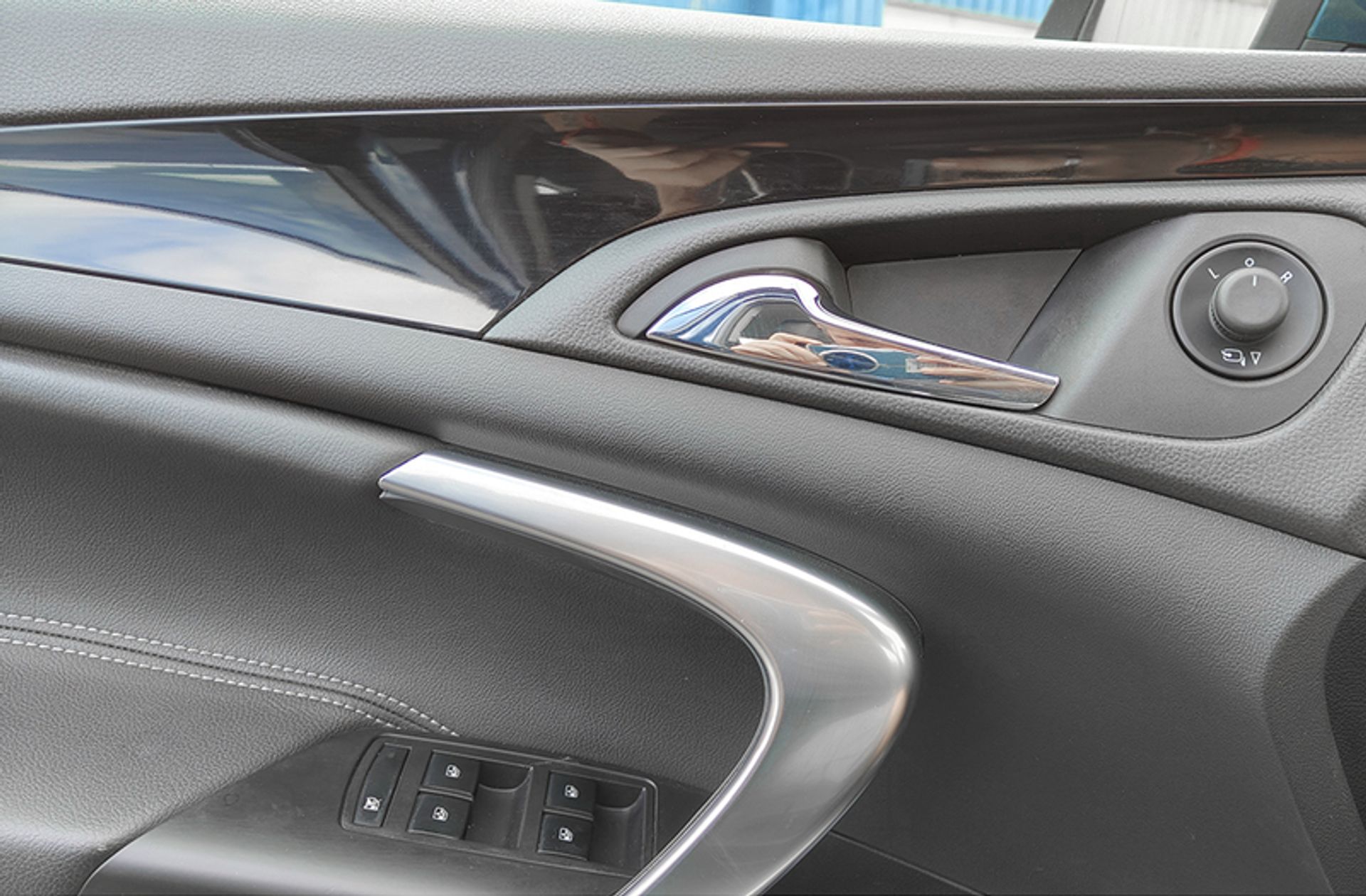 Opel Insignia 1.4 Turbo Excellence - foto 28