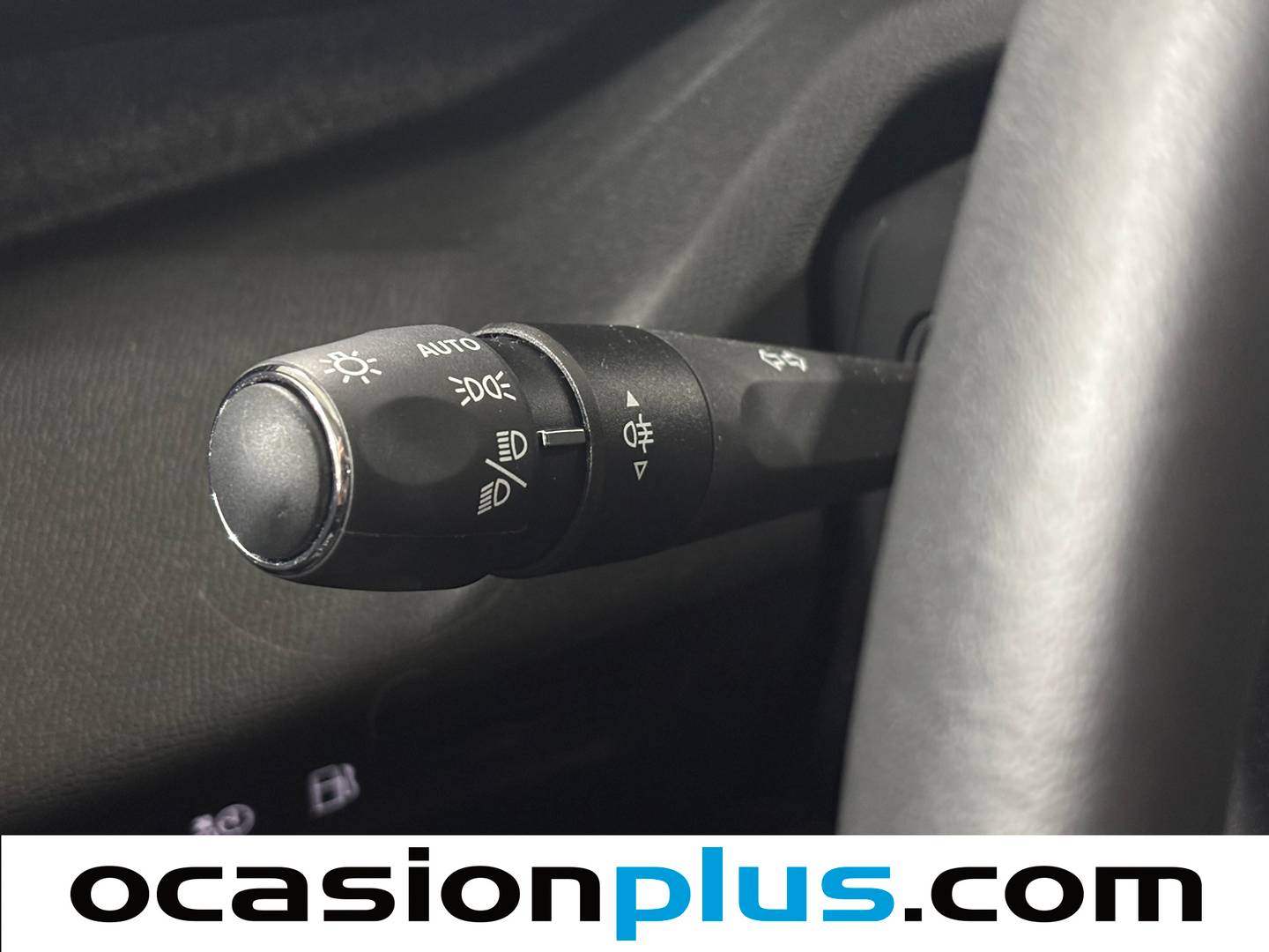 Foto Peugeot 408 Peugeot 408 Allure PHEV 180 e-EAT8 (181 CV)