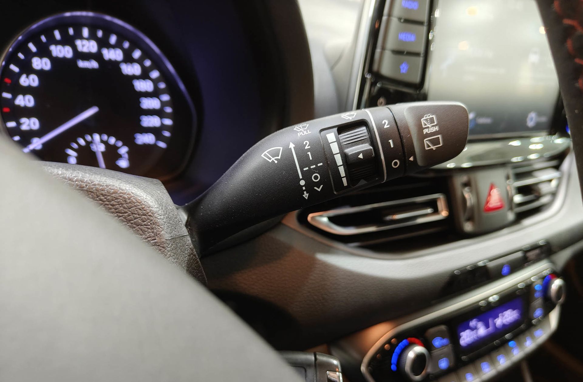 Hyundai i30 Fastback 1.0 T-GDi N Line 30 Aniversario - foto 30