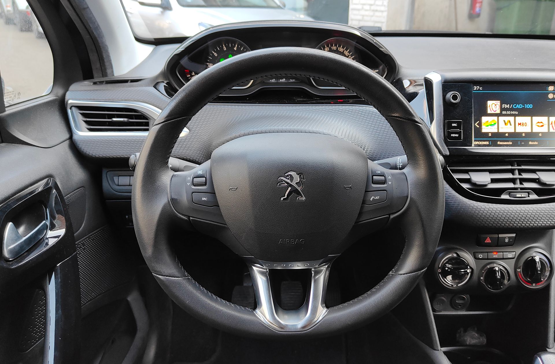 Peugeot 208 PureTech 82 Style - foto 27