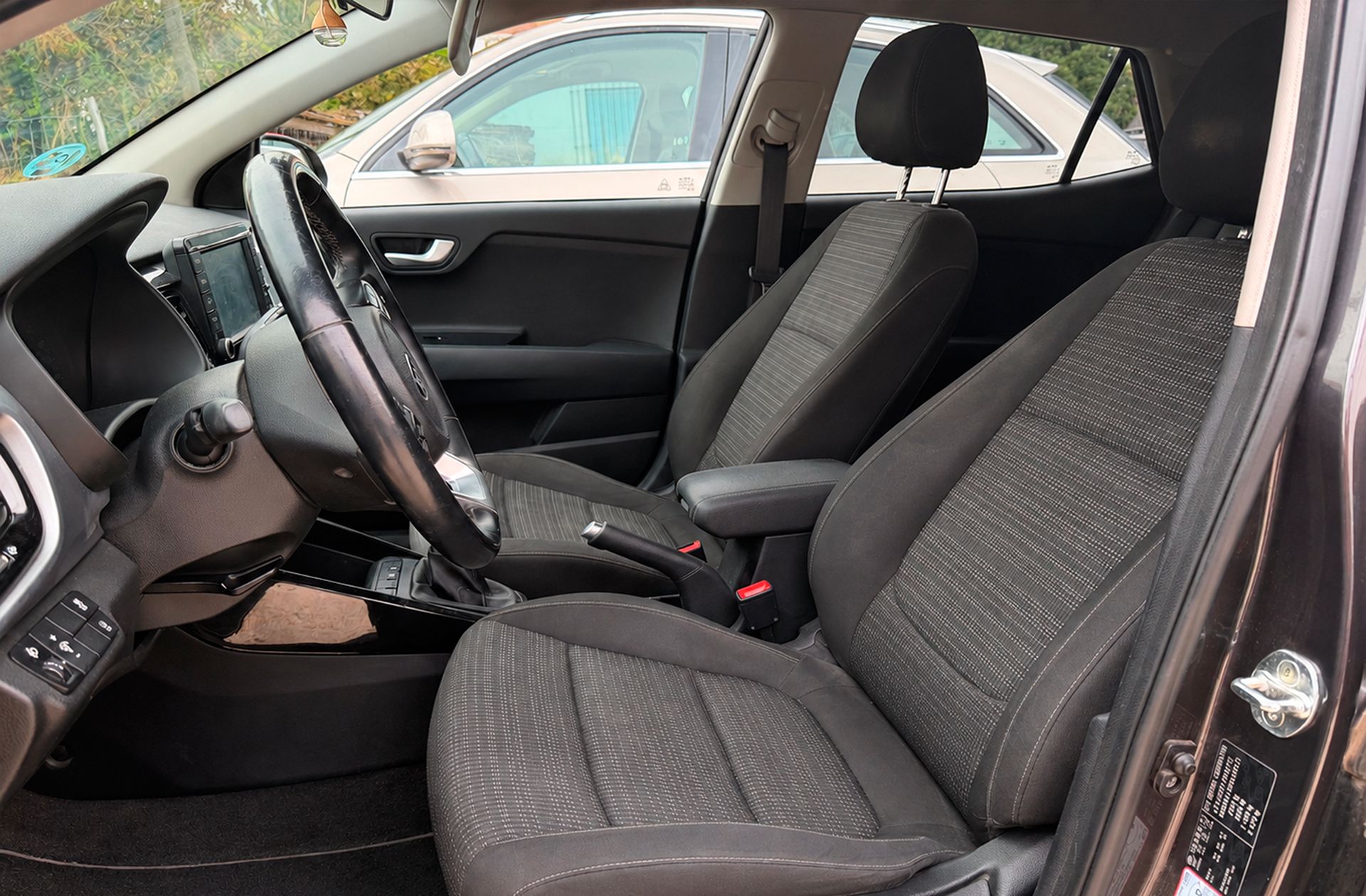 Kia Stonic 1.0 T-GDi Drive - foto 10