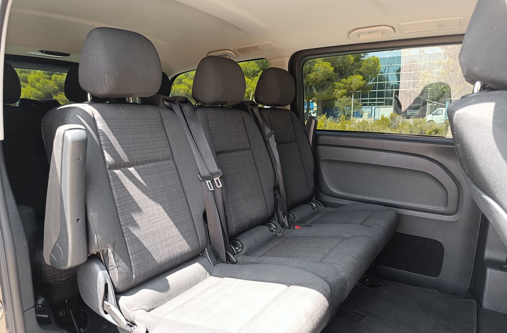 Mercedes-Benz Vito Combi 114 CDI Tourer Base Larga - foto 17