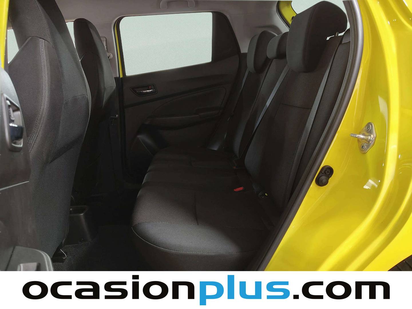 Foto asientos traseros Suzuki Swift Suzuki Swift 1.4T Mild Hybrid Sport (129 CV)