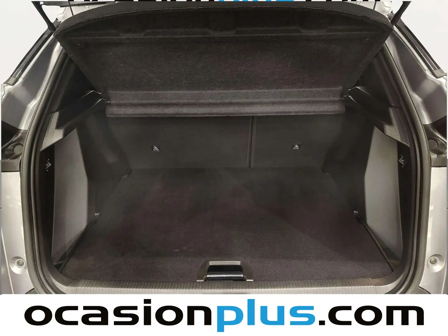 Foto Peugeot 2008 Peugeot 2008 Allure Hybrid eDCS6 (136 CV)