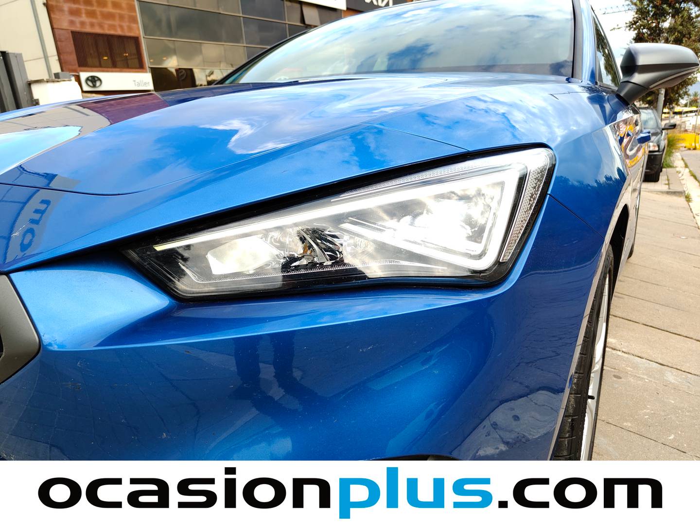 Acabados Seat León Seat León 1.0 eTSI S&S FR 25 Aniversario DSG (110 CV)