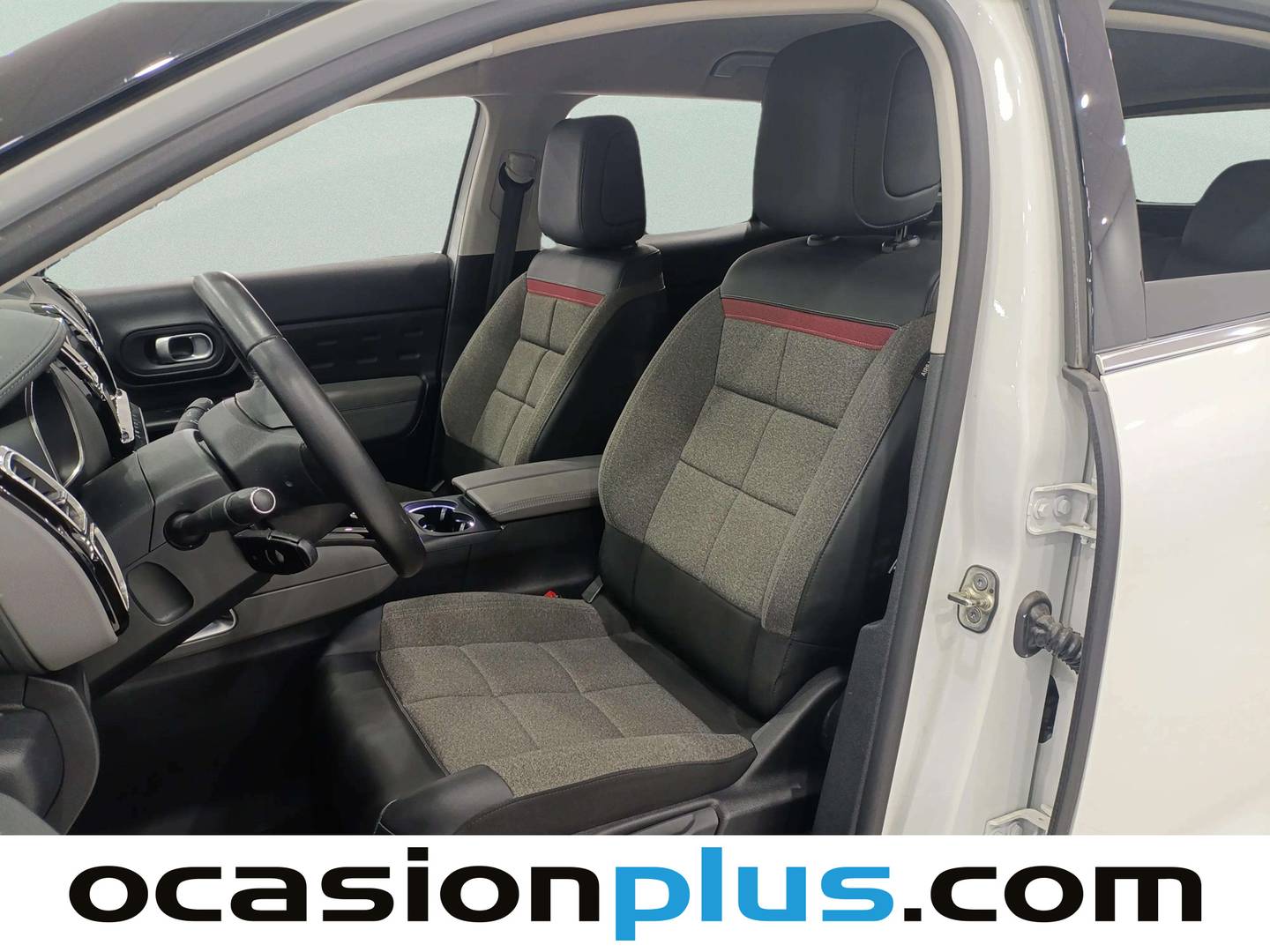 Foto asientos delanteros Citroën C5 Aircross Citroën C5 Aircross PureTech 130 S&S C Series (131 CV)