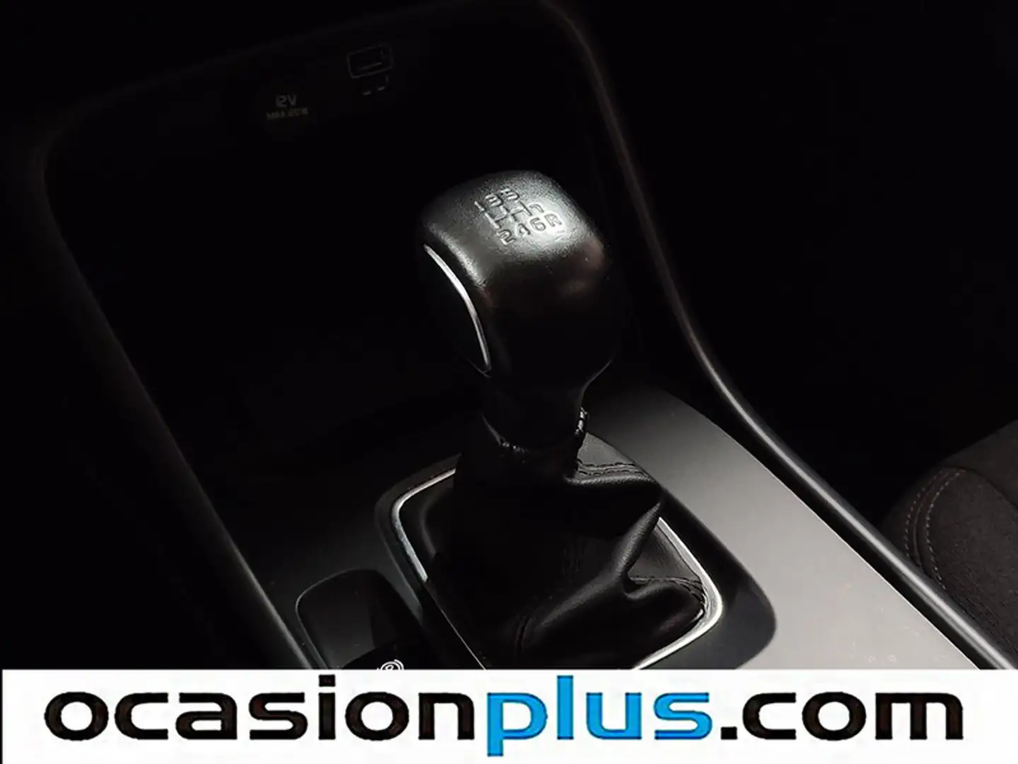 Foto Volvo XC40 Volvo XC40 T2 Essential (129 CV)