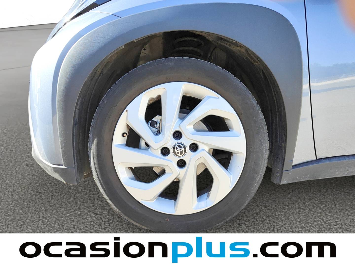 Foto Toyota Aygo X Cross Toyota Aygo X Cross 1.0 VVT-I Play  (72 CV)