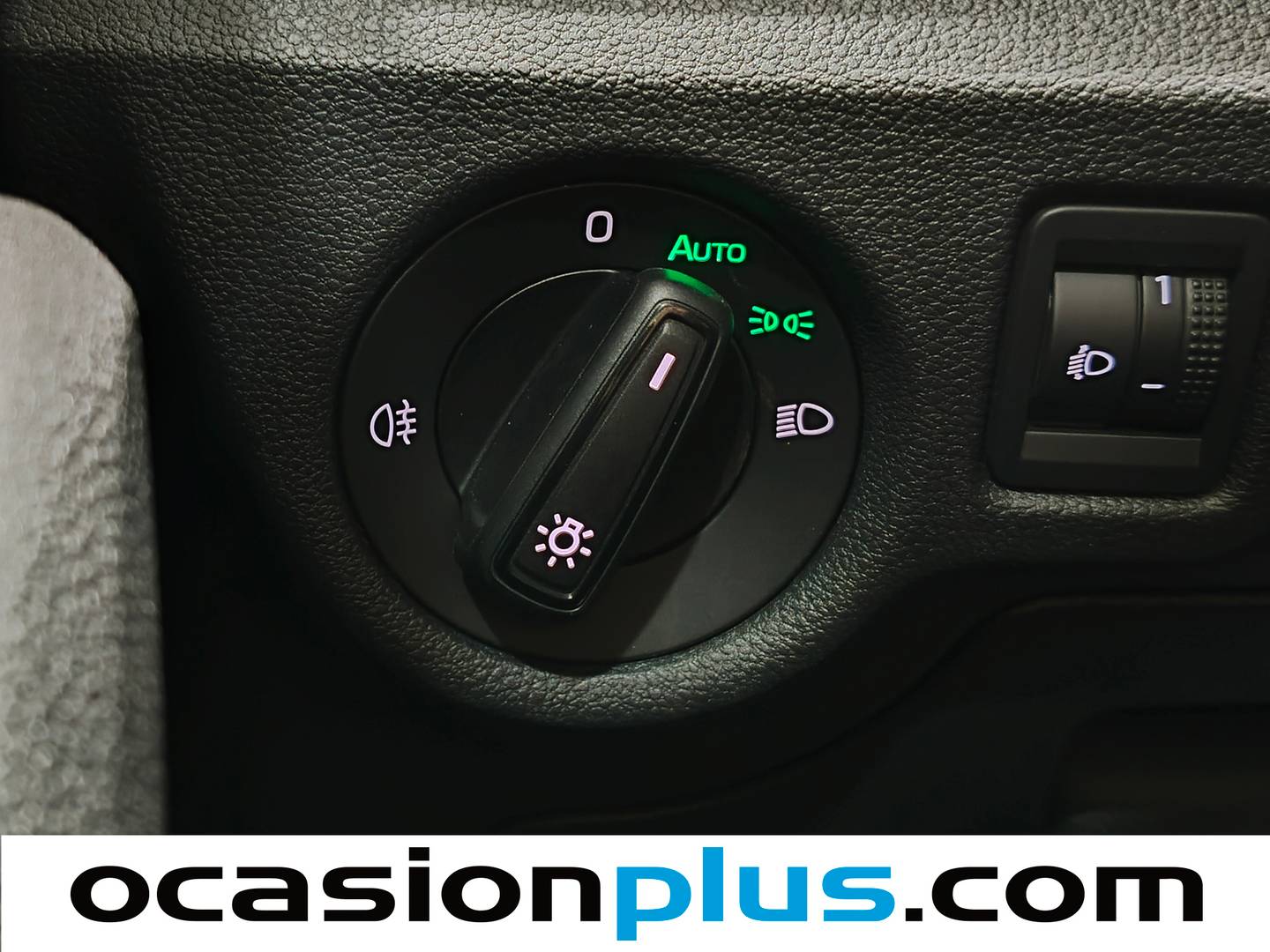 Skoda Kamiq Skoda Kamiq 1.0 TSI Ambition (110 CV) seminuevo