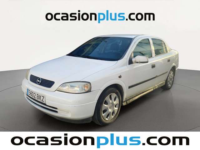 Opel Astra 1.6 Club Sedan (84 CV) de segunda mano