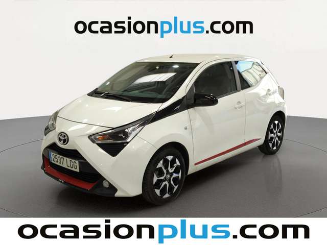 Toyota Aygo 1.0 70 x-play (72 CV) de segunda mano