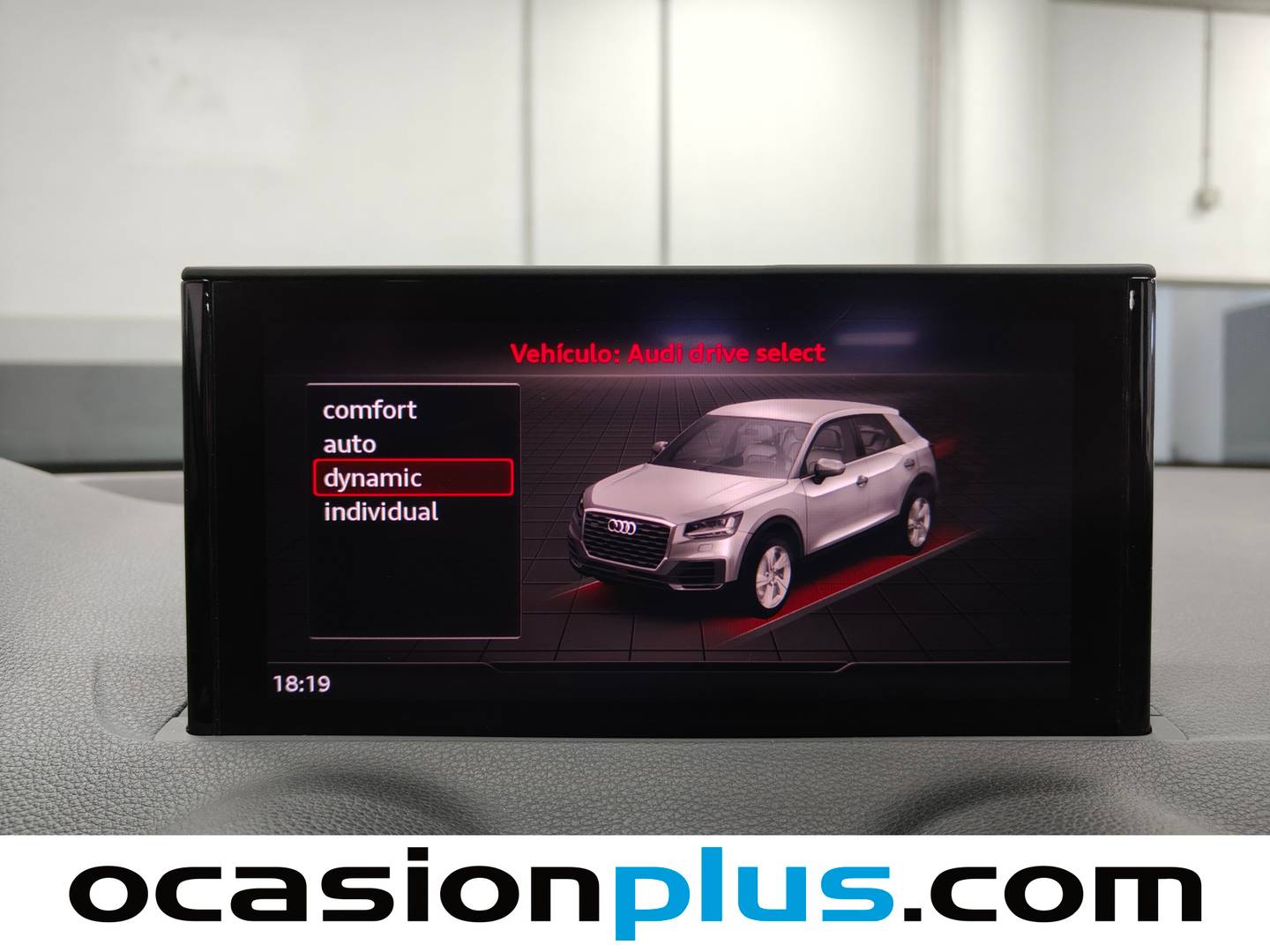 Foto Audi Q2 Audi Q2 S line 30 TFSI 81 kW (110 CV)